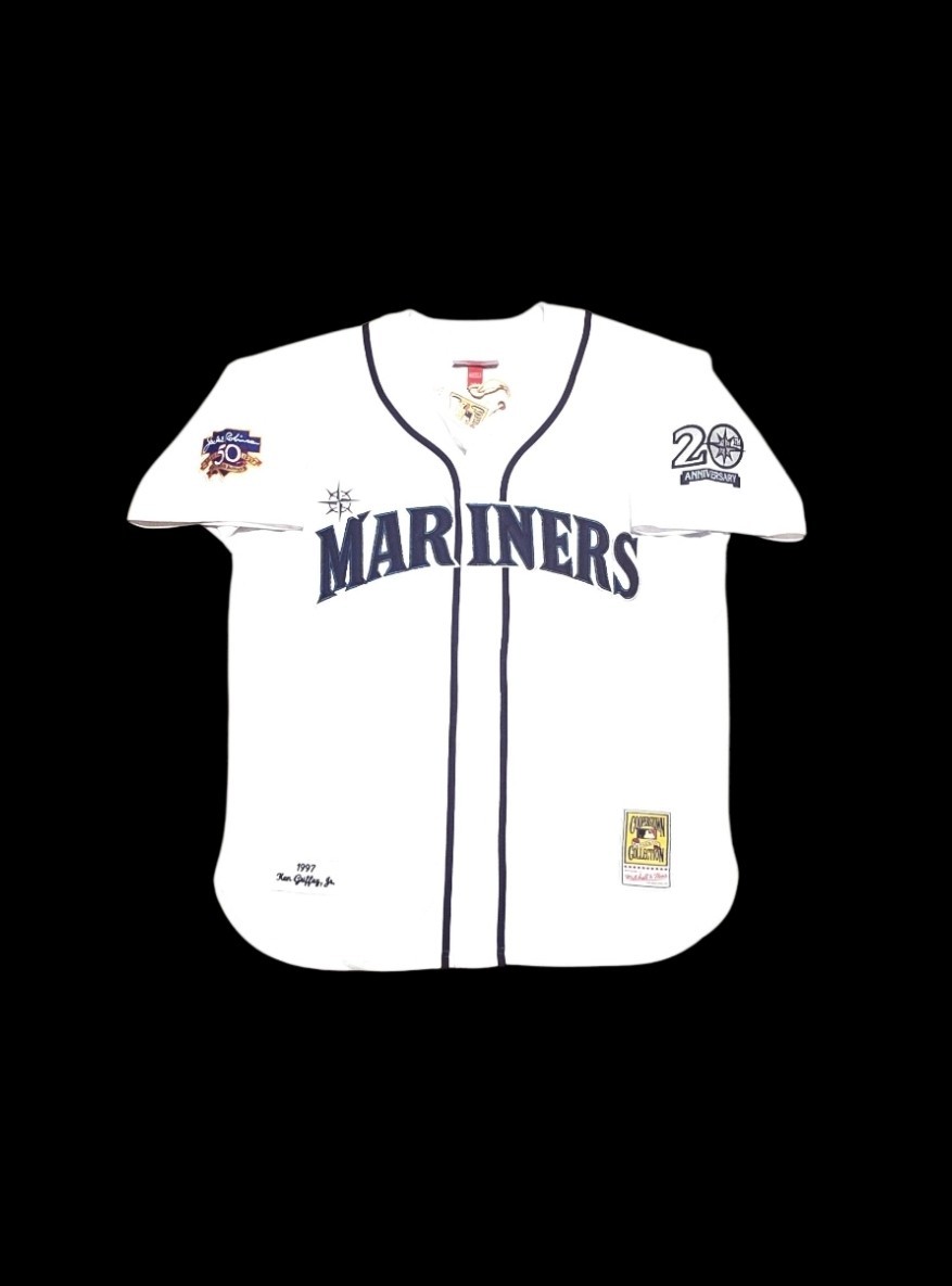 Ken Griffey Jr Seattle Mariners 1997 Men’s Home White Baseball Button-Up Jersey