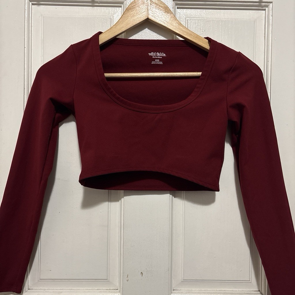Wild Fable Women’s Burgundy ButterBliss Knit Scoop Neck Crop Top XXS