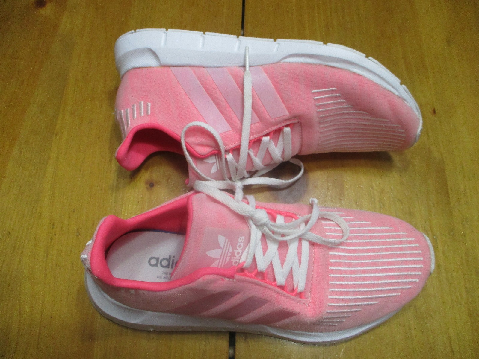 Adidas Swift Run J Womens Sneakers,Size 7US,6.5 UK,EU 40, Bright Pink