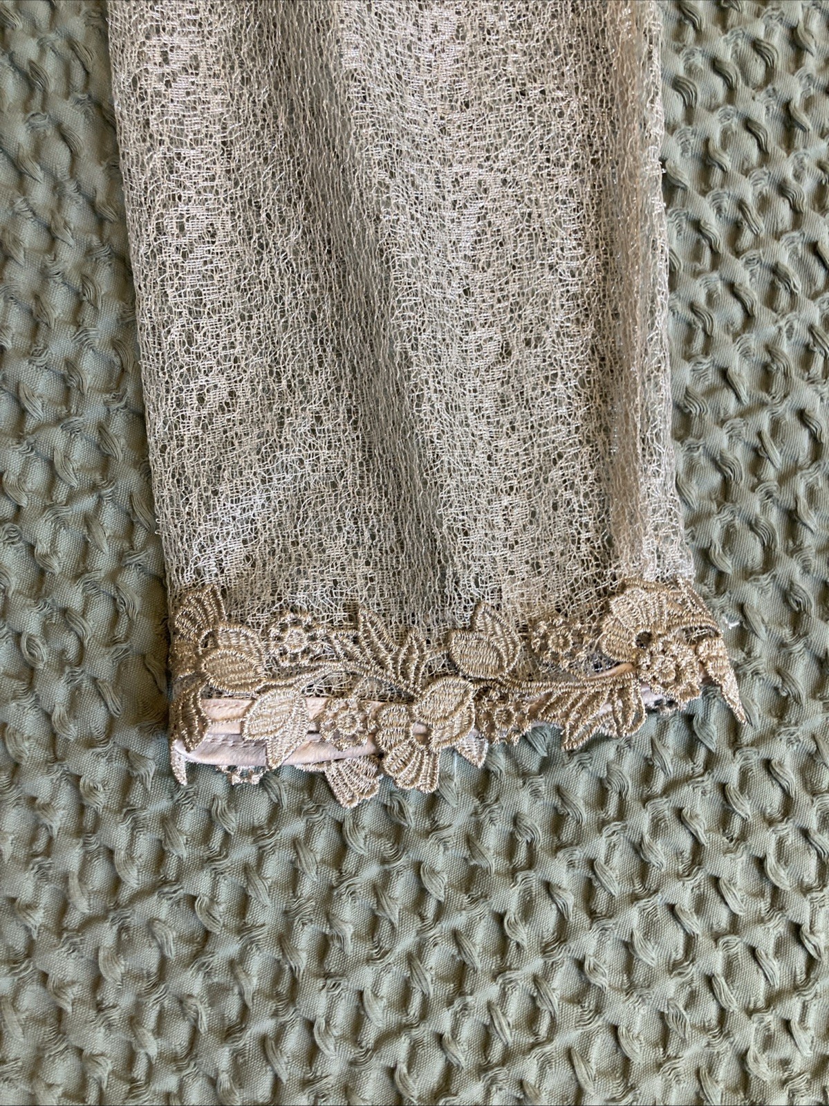 Flora Nikrooz Champagne Robe XS Lace Bridal