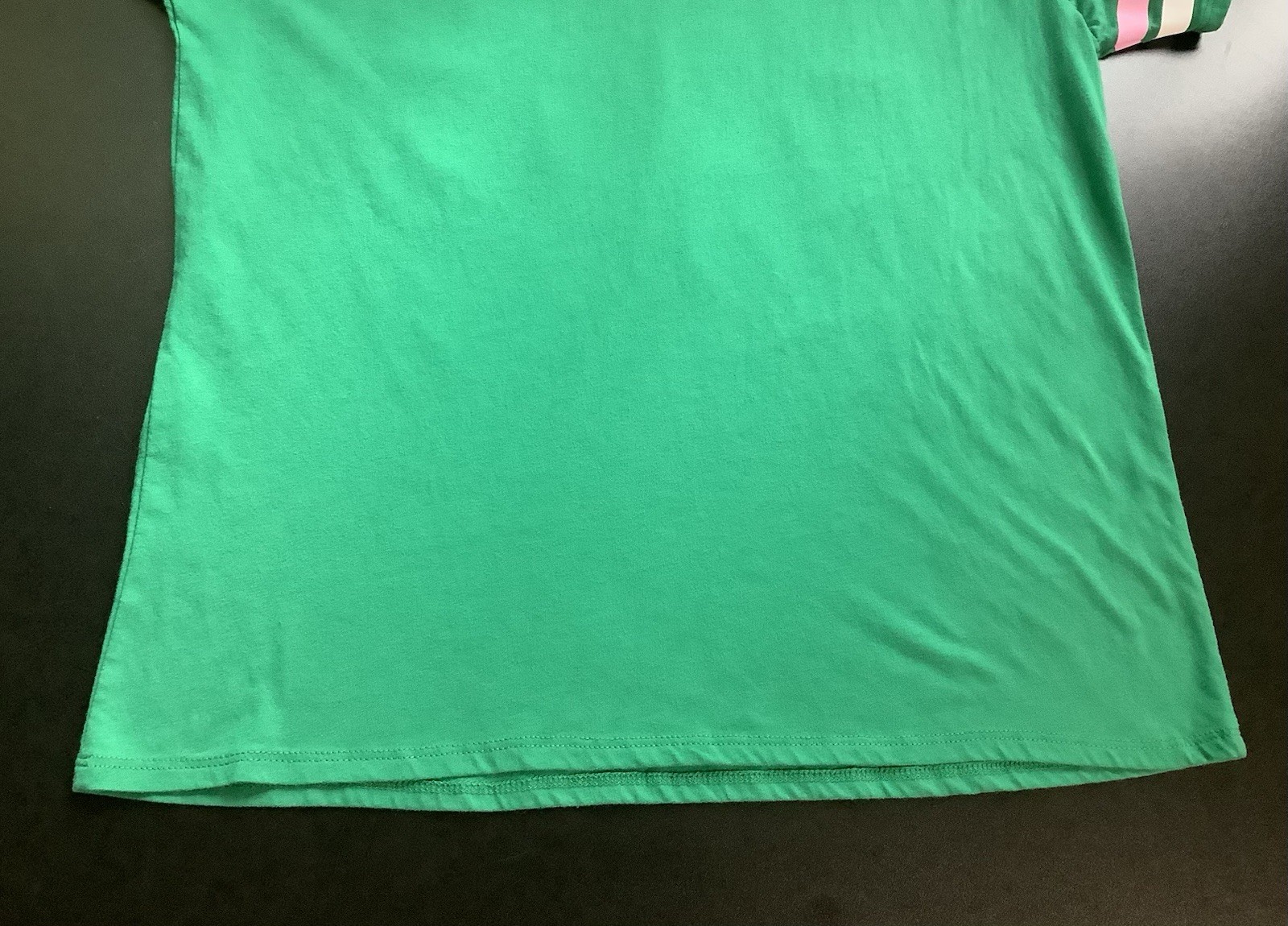 Barbie Green Graphic Print Logo T-Shirt Crew Neck Short Sleeve Womens Small