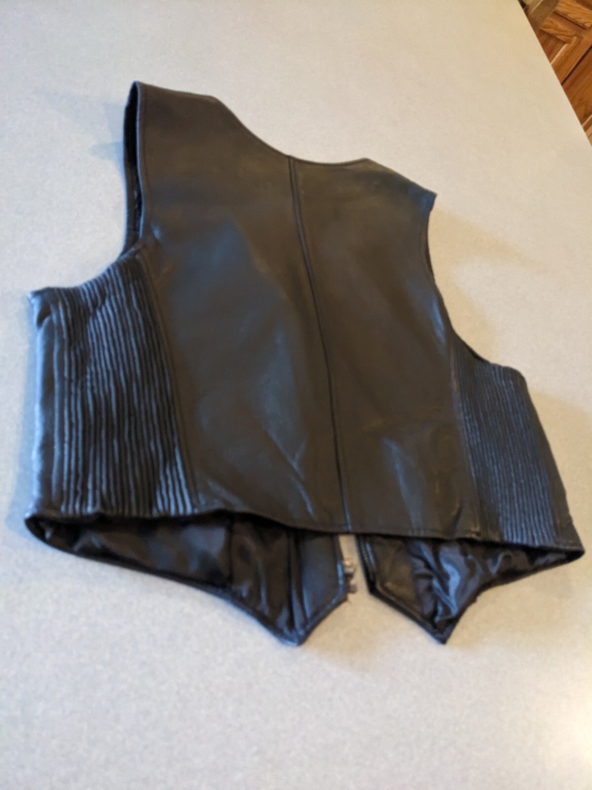 NWOT Dona Michi Womans Black Leather Motorcycle Fashion Vest MED Exc. Cond NEW!