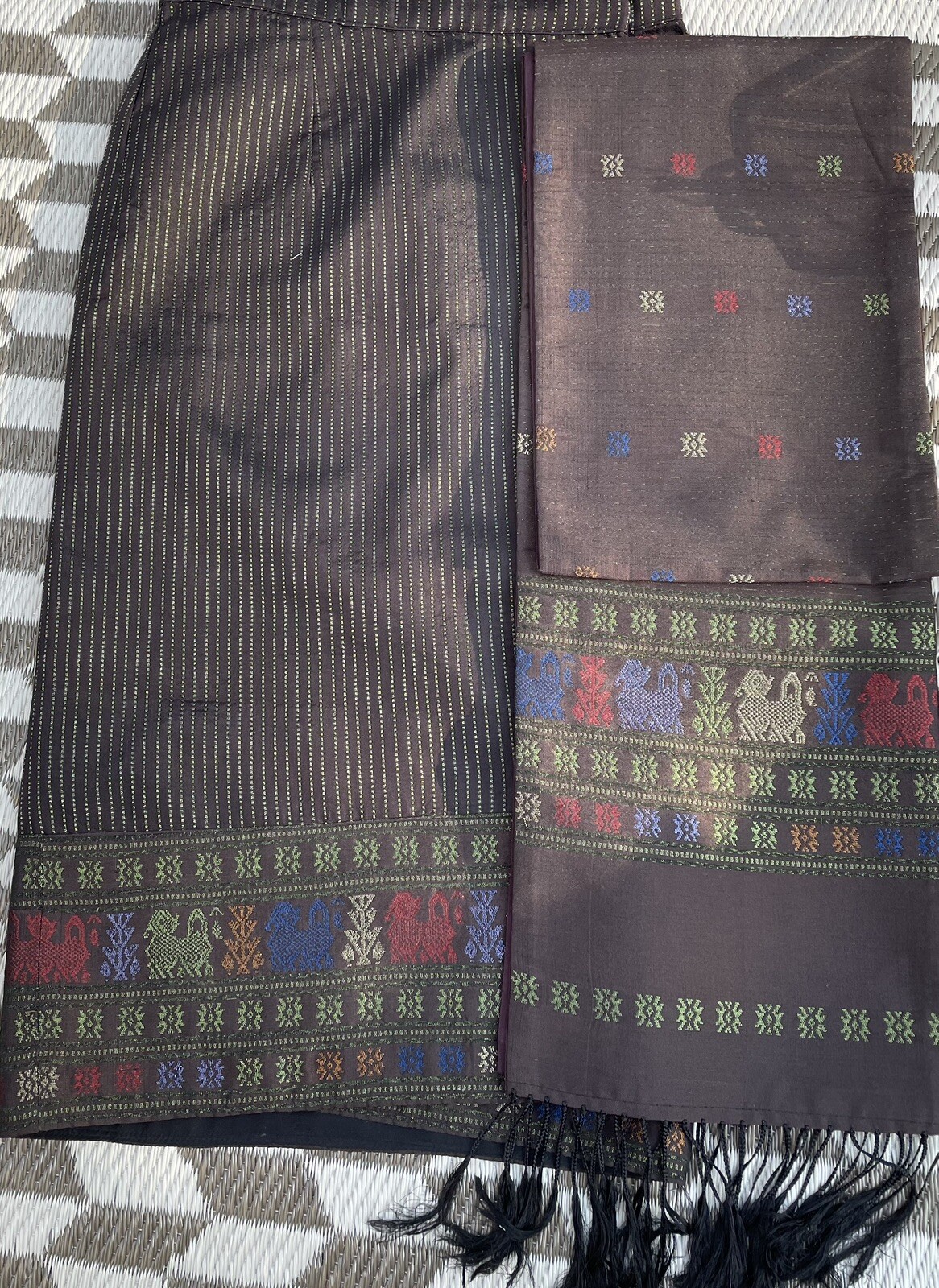Lao Sinhໄຫມລາບ100% Silk, Waist30, Hip38, Length31. Ready To Wear. Color Black