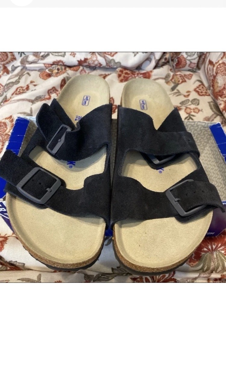 Birkenstock Arizona Soft Footbed Regular fit women’s size:10/men’s size:8 $150