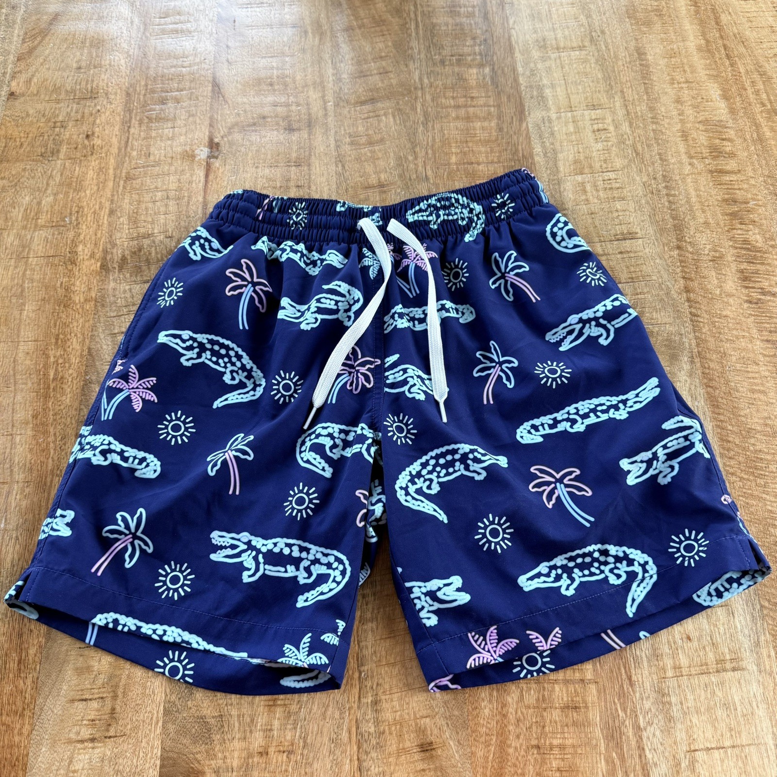 Chubbies Neon Lights Men’s Swim Trunks Size XS Tropical Print
