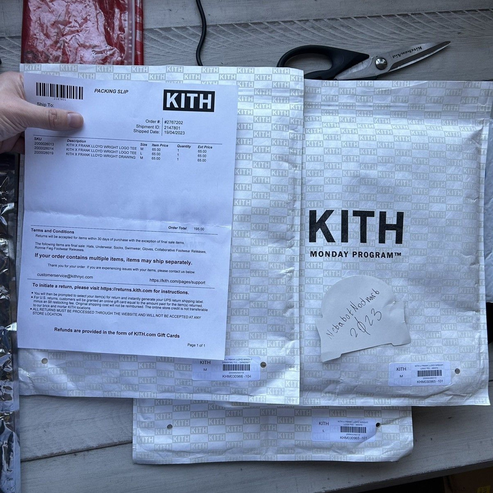 FRANK LLOYD WRiGHT FOUNDATiON BOX LOGO TEE WHiTE KiTH RONNiE FiEG ARCHiTECTURE