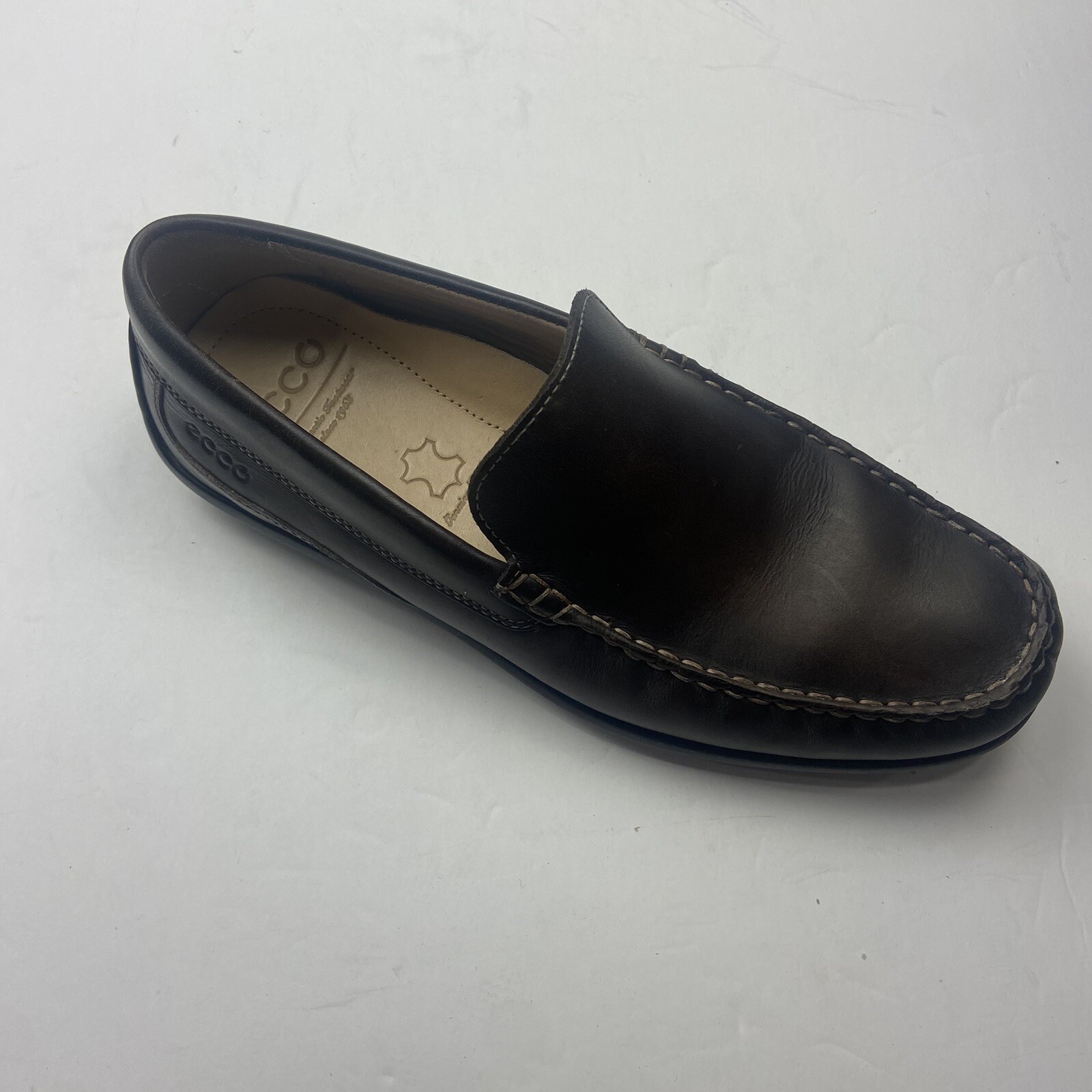 ECCO Mens Classic Moc 2 Chocolate Brown Loafer Size US 6.5 M EU 40