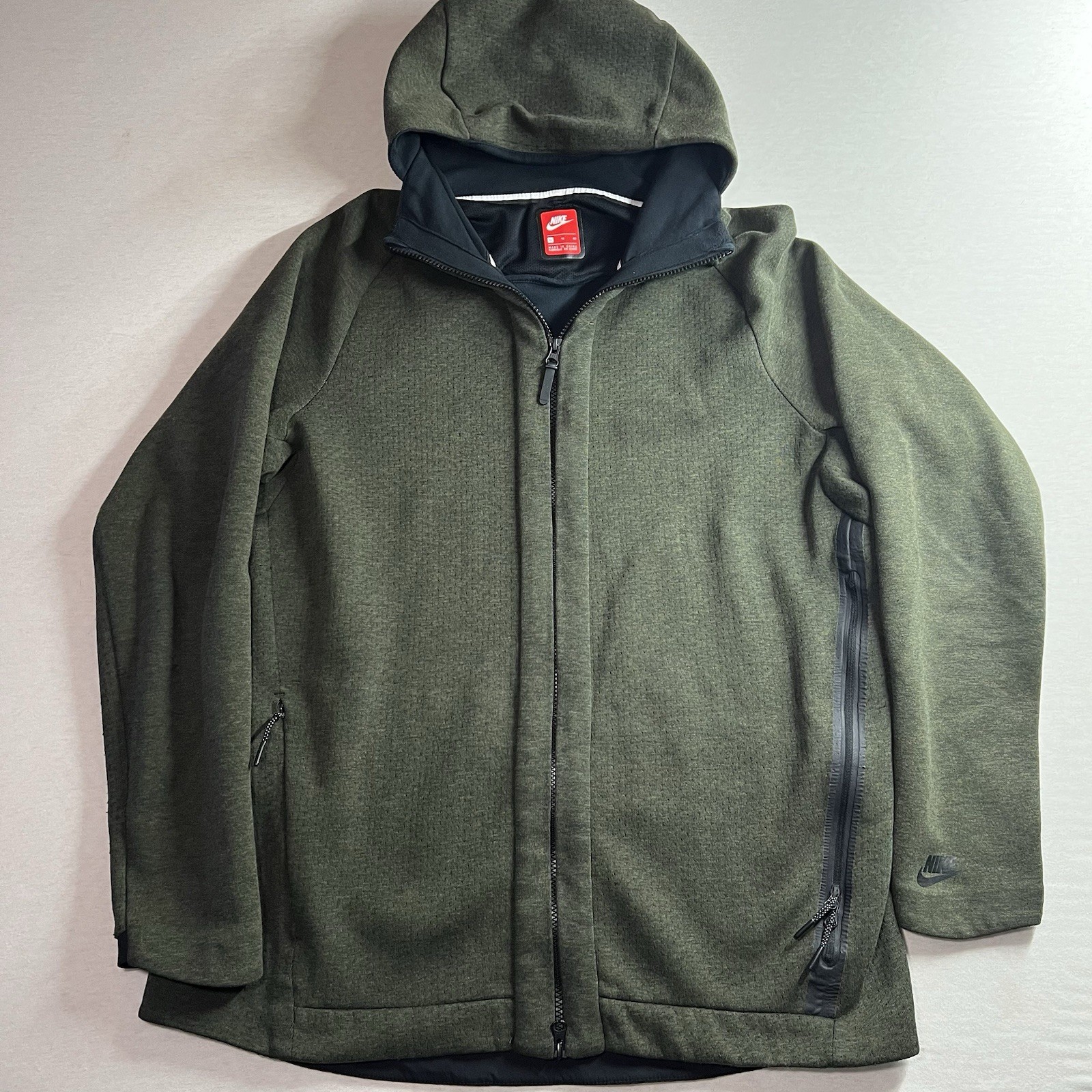Nike Tech Fleece Jacket Mens XL Olive Green Full Zip Hood Windrunner 832112-331