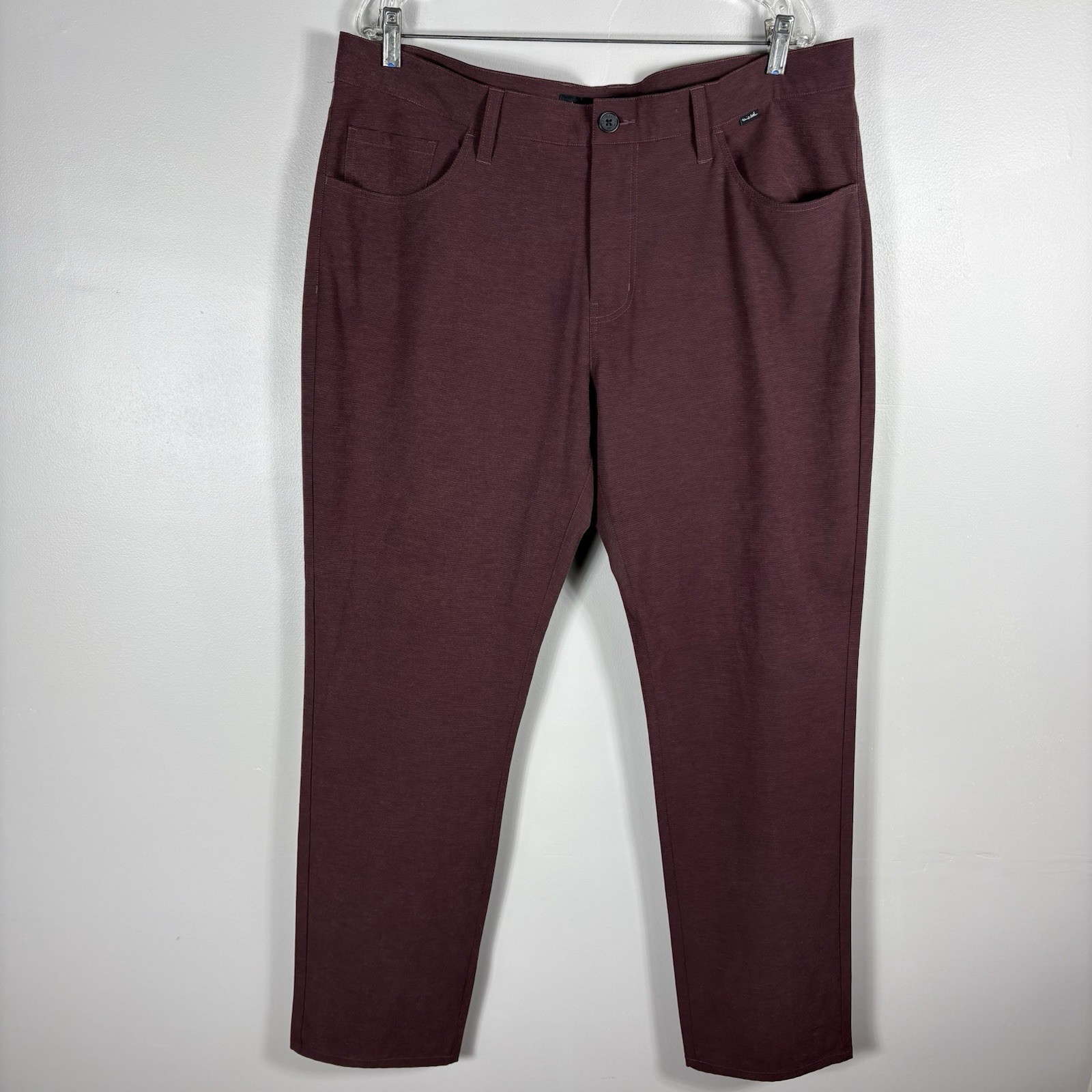Travis Mathew Men’s 38×31 Plum Open To Close 2.0 Performance Twill Stretch Pants