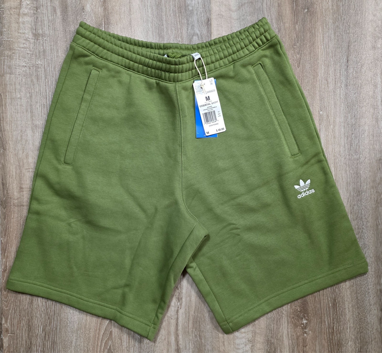 NWT Adidas Originals Tech Olive Essentials Fleece Shorts Mens M