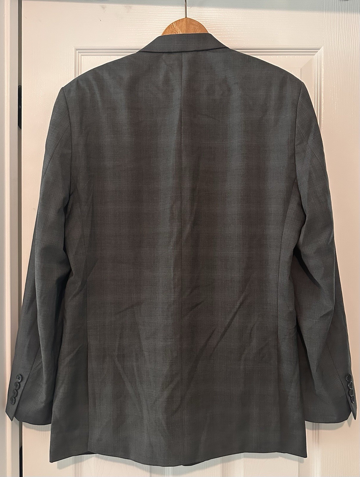 Joseph Abboud Men’s Charcoal Gray Wool Suit 40R, 100% Wool —- #50