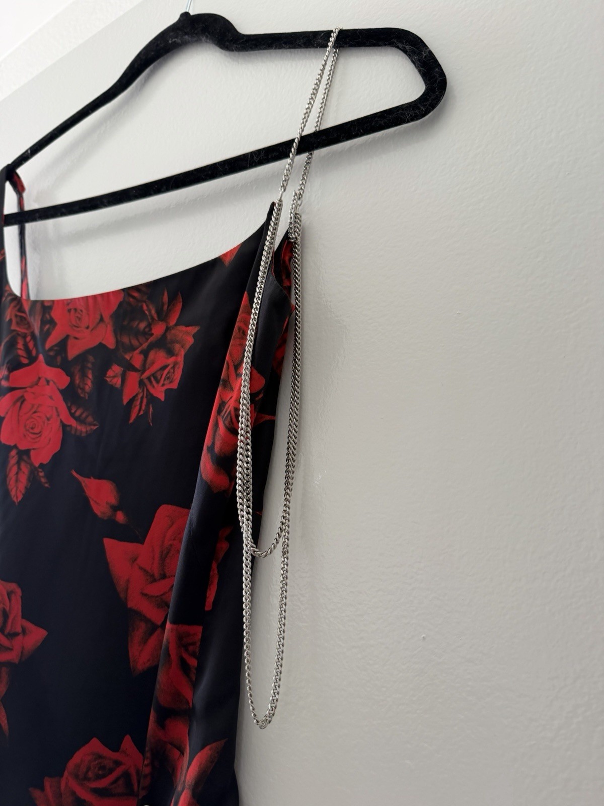 Commission Black Midi Cocktail Dress w/ Red Roses and Chain Strap Detail Size 2