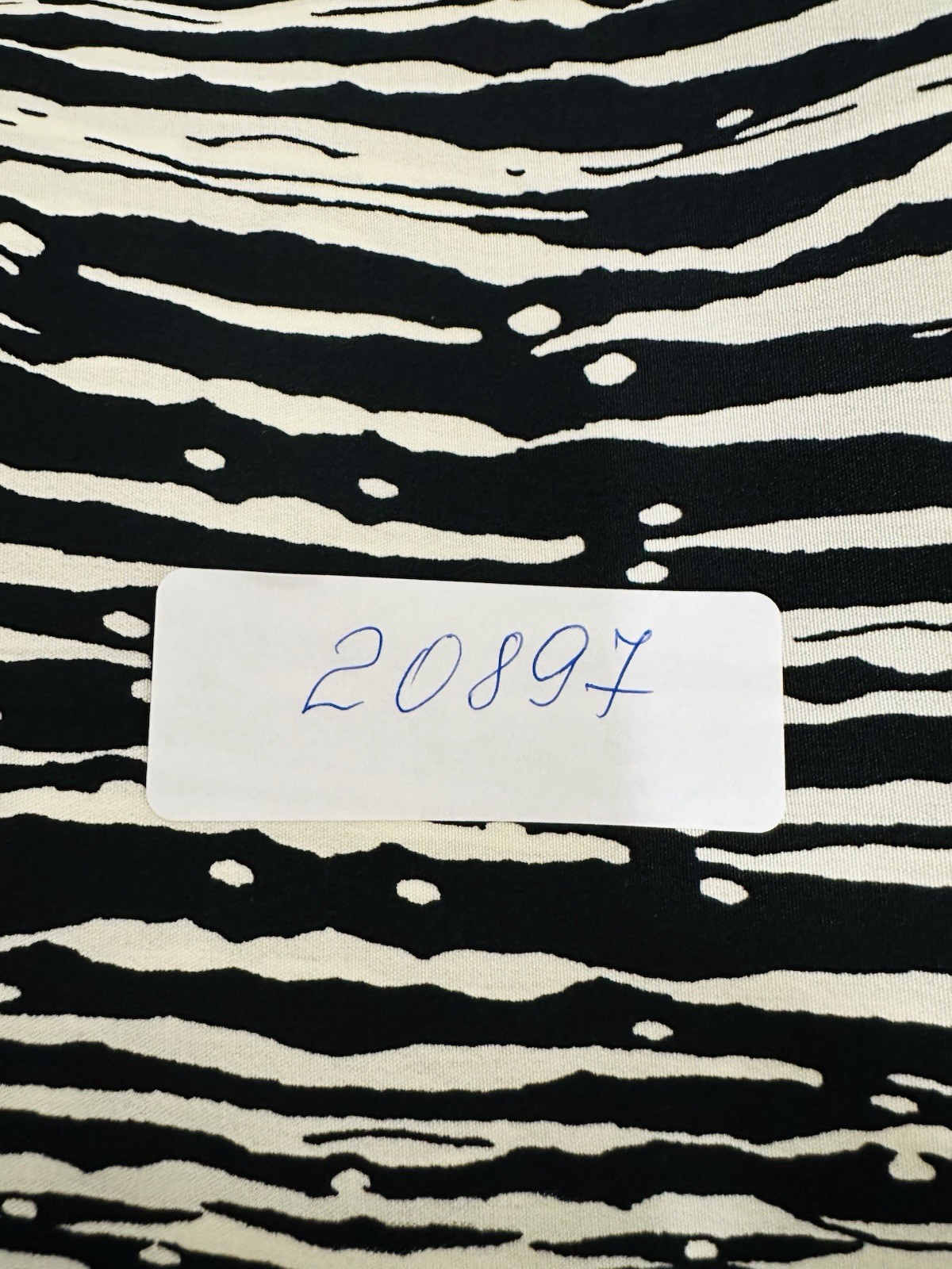 Vince Dress Women’s Size M 100% Silk Shift Monochrome Pockets Mini-Length