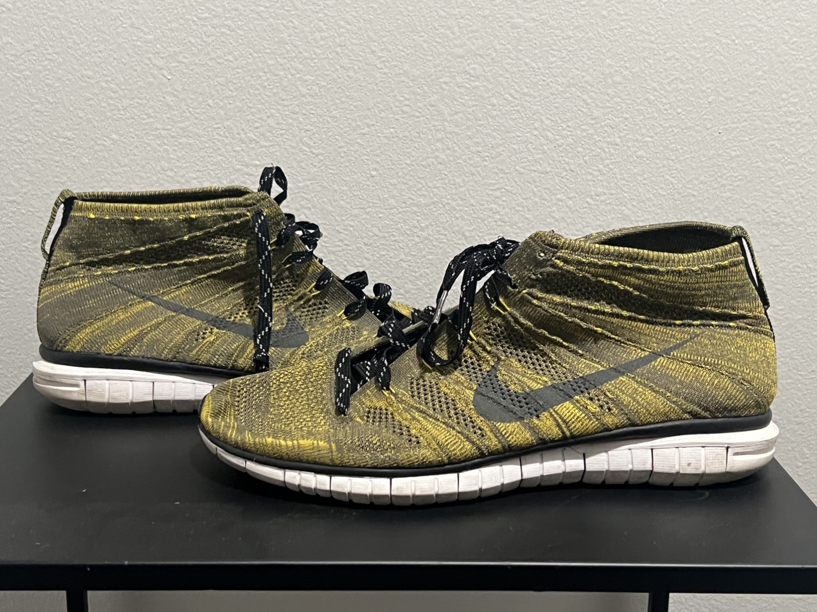 Nike Free Chukka Flyknit Tarp Green Black Gold Mens 10 639700-300 New In Box