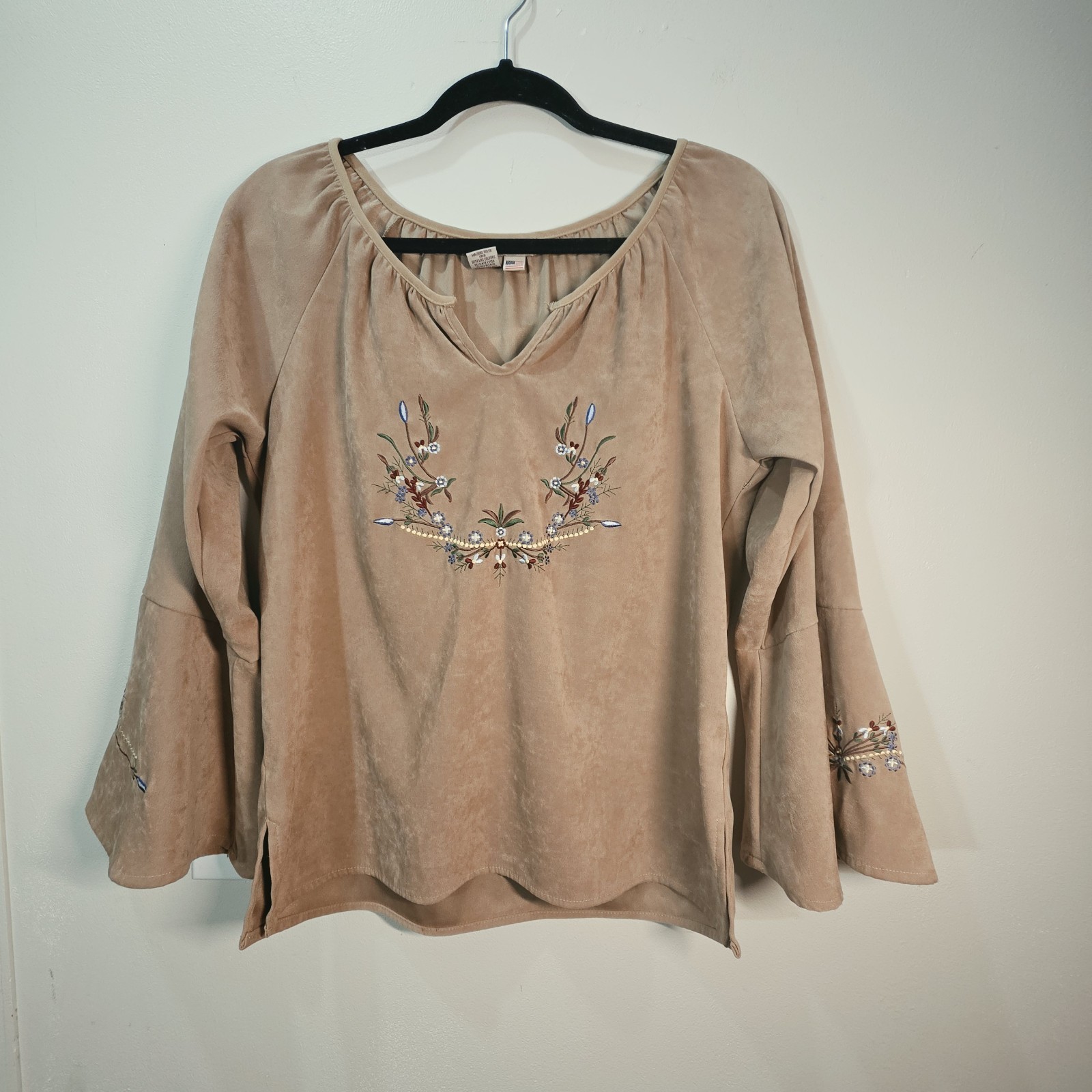 Hello Dolly Floral Embroidered Suede Blouse Bell Sleeves Top M Boho Western Tan