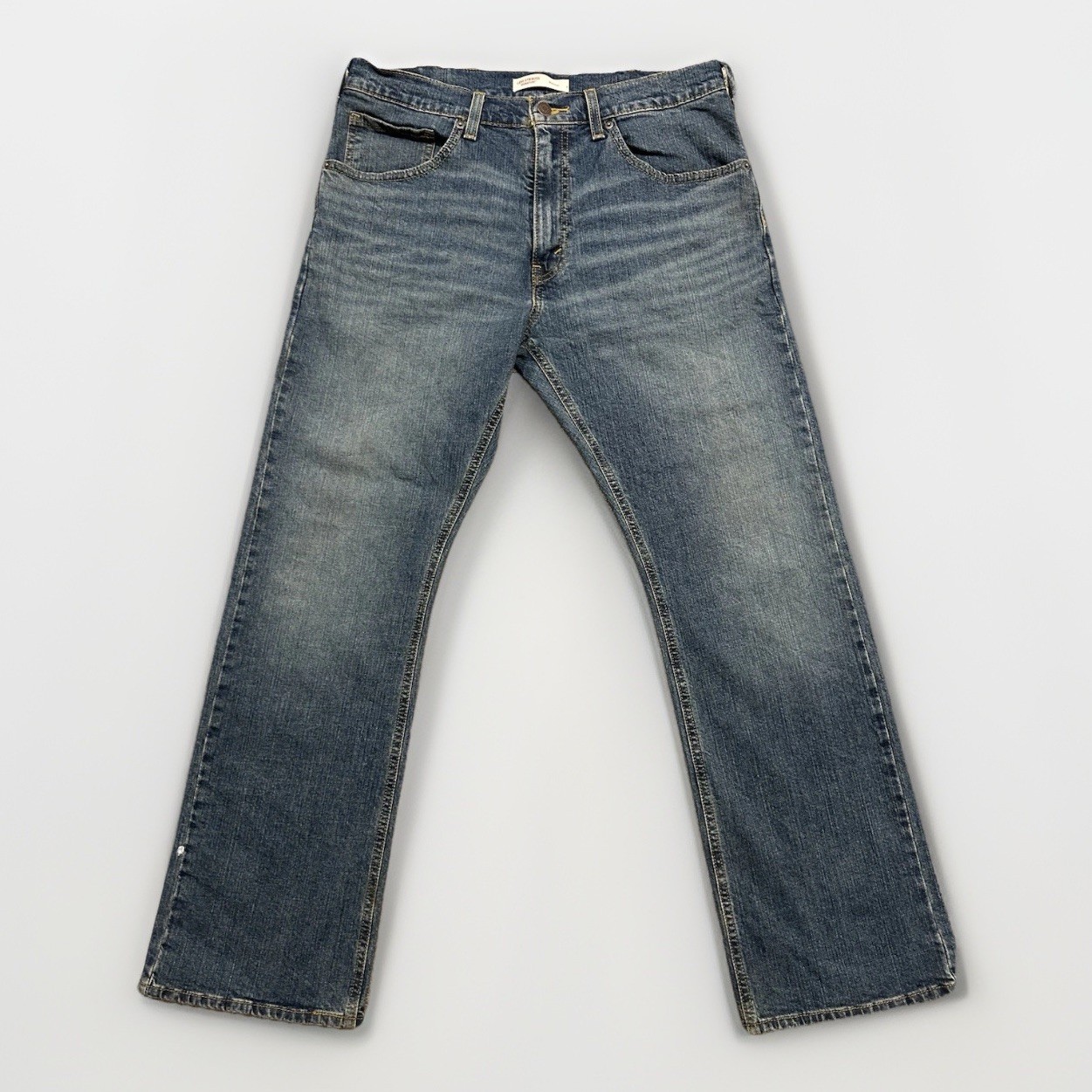 LEVIS JEANS MENS 34×30 BLUE Levi Strauss Signature Dark Wash Bootcut Jeans Work