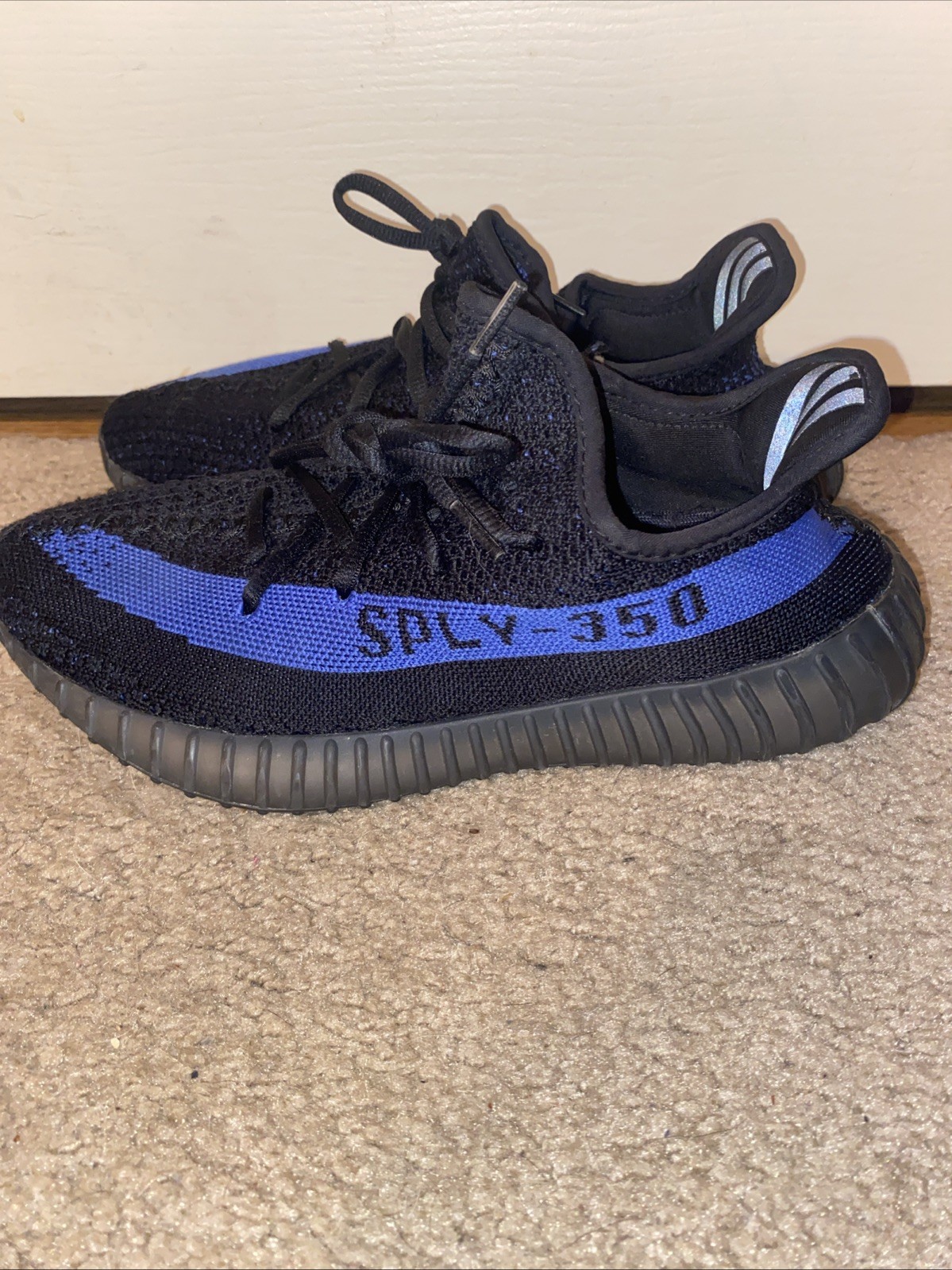 Yeezy Boost 350 V2 Low Dazzling Blue Size 6.5 – Used Condition