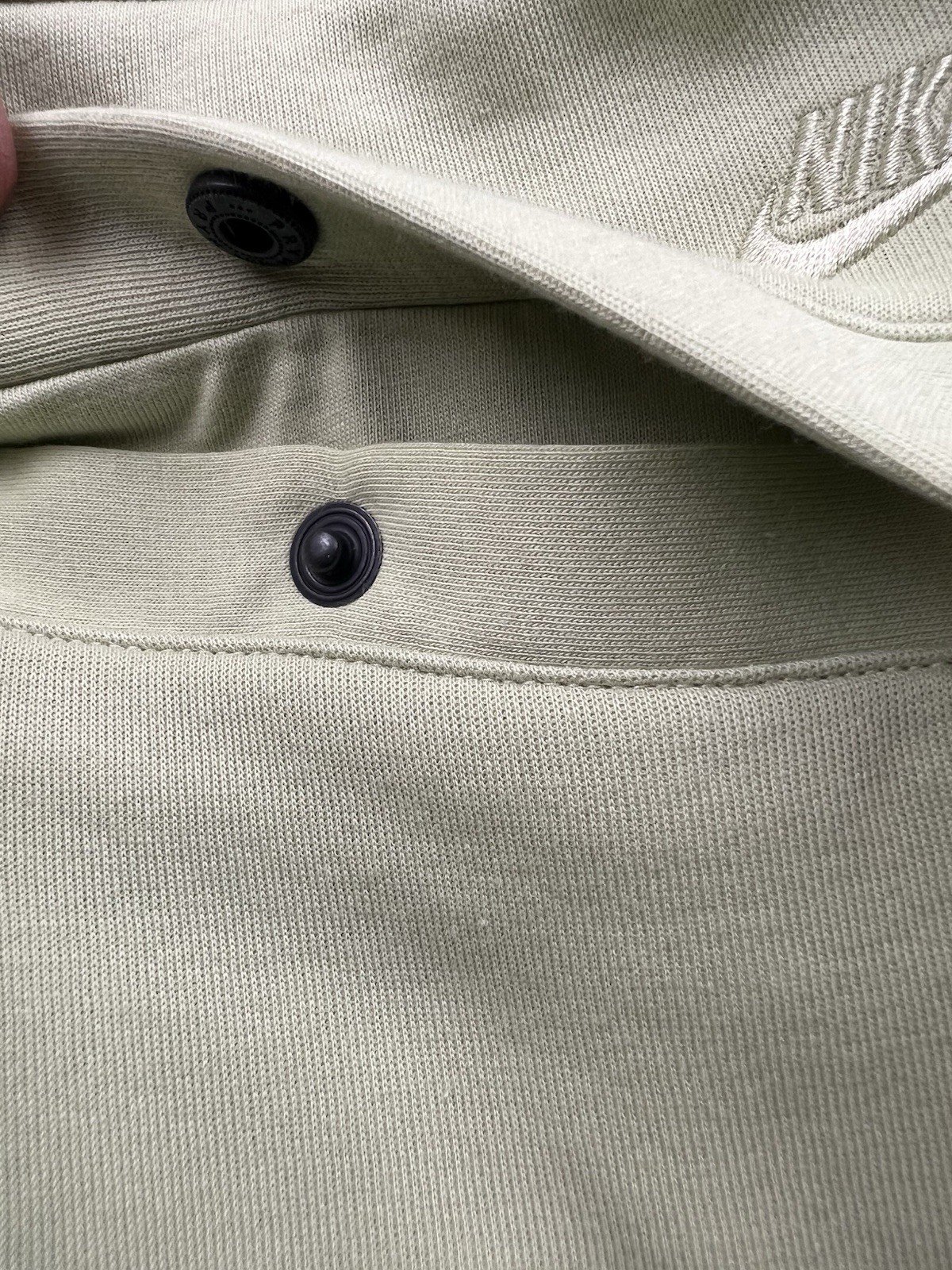 Nike Tech Fleece Open Hem Sweatpants Men’s Size XL FZ7583-371 Olive Aura NWT