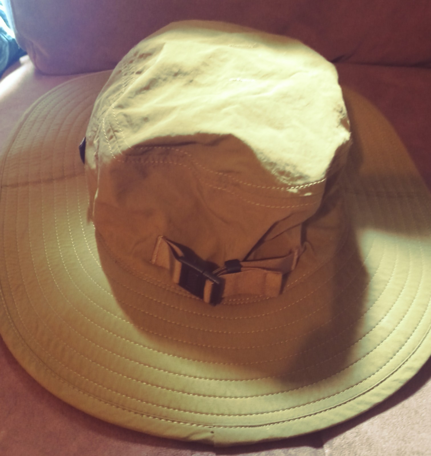 Patagonia Fishing Outdoors Hiking Strap Green Fish Bucket Hat Cap Beach Sun