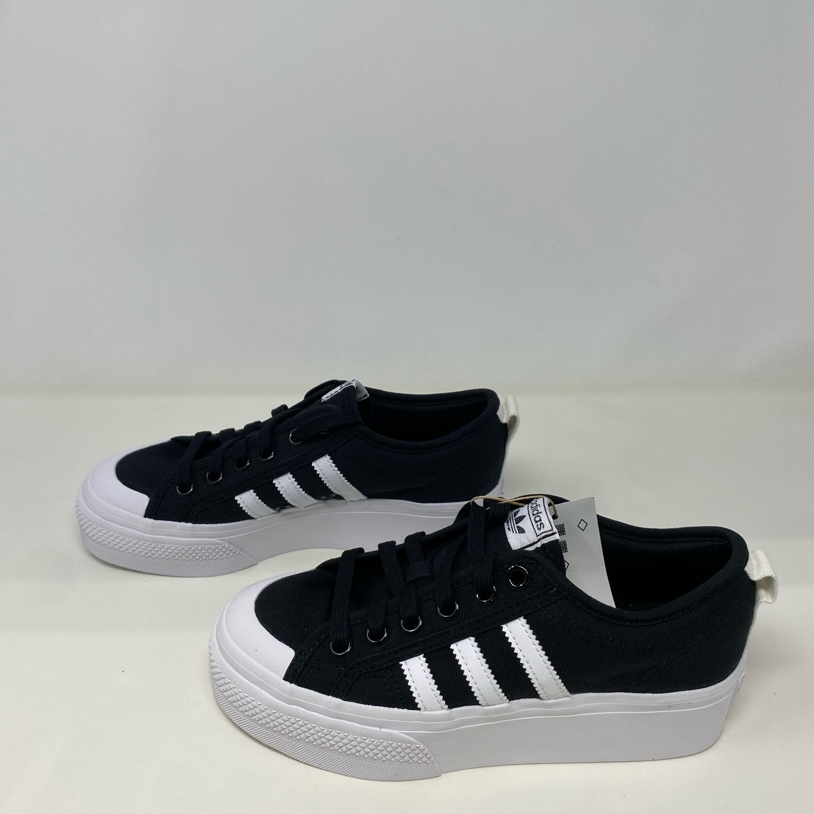 Adidas Nizza Platform W Black/White Women’s 6.5 FV5321