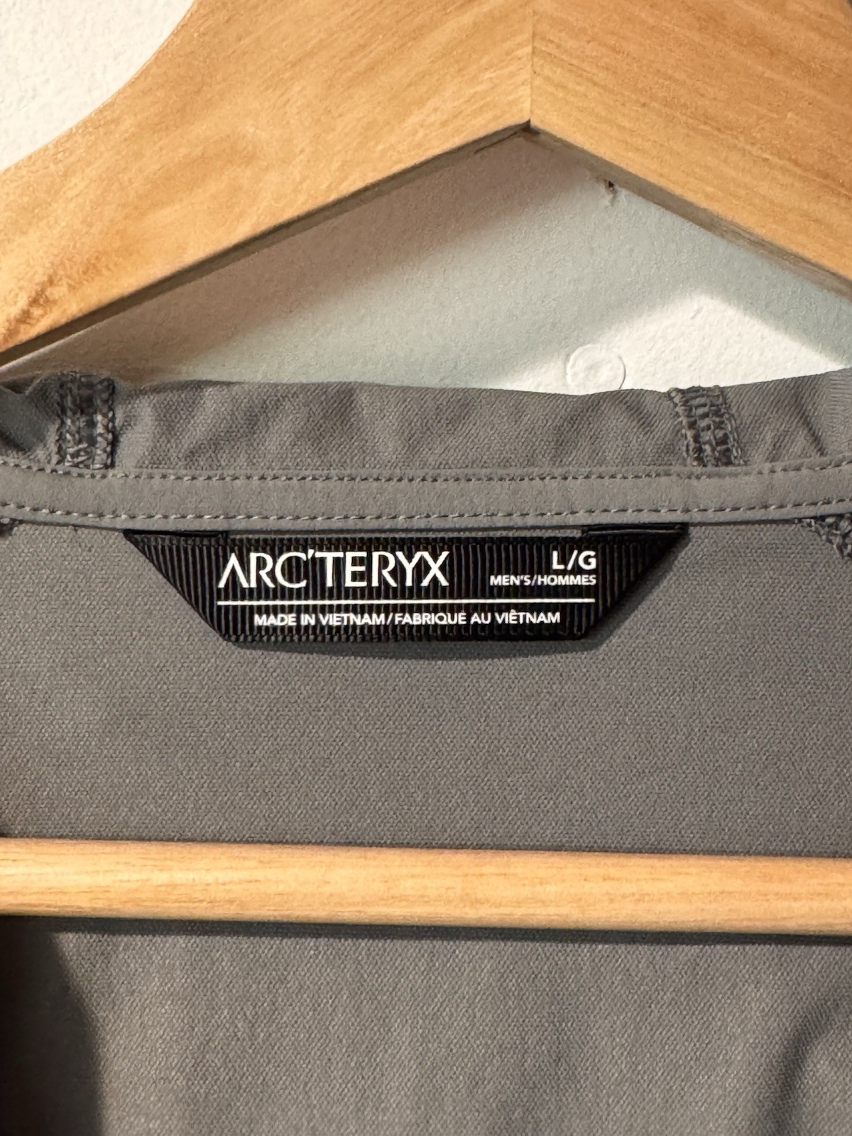 Arcteryx Gamma Lightweight Hoody Men’s – LARGE – VOID GRAY – CURRENT- $260 New