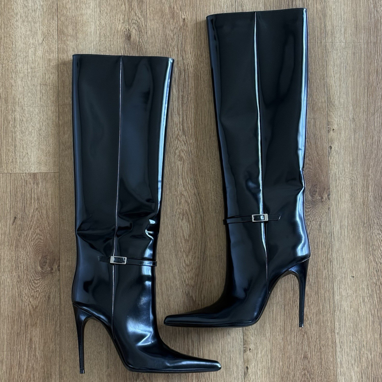 Saint Laurent Vendome 110mm buckled boots.