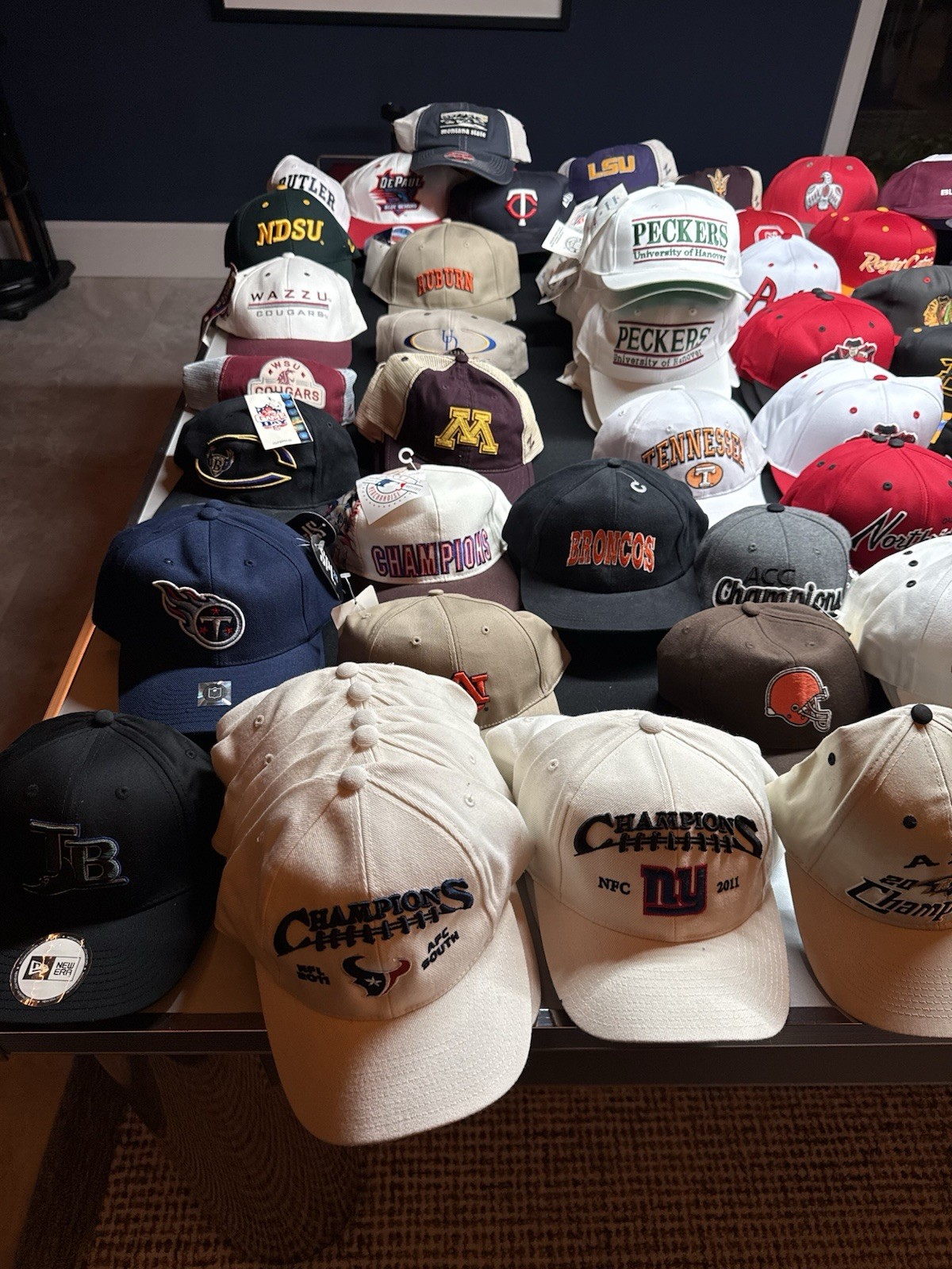 🔥 25 RANDOM NEW HAT LOT – WHOLESALE BULK DEAL 🔥