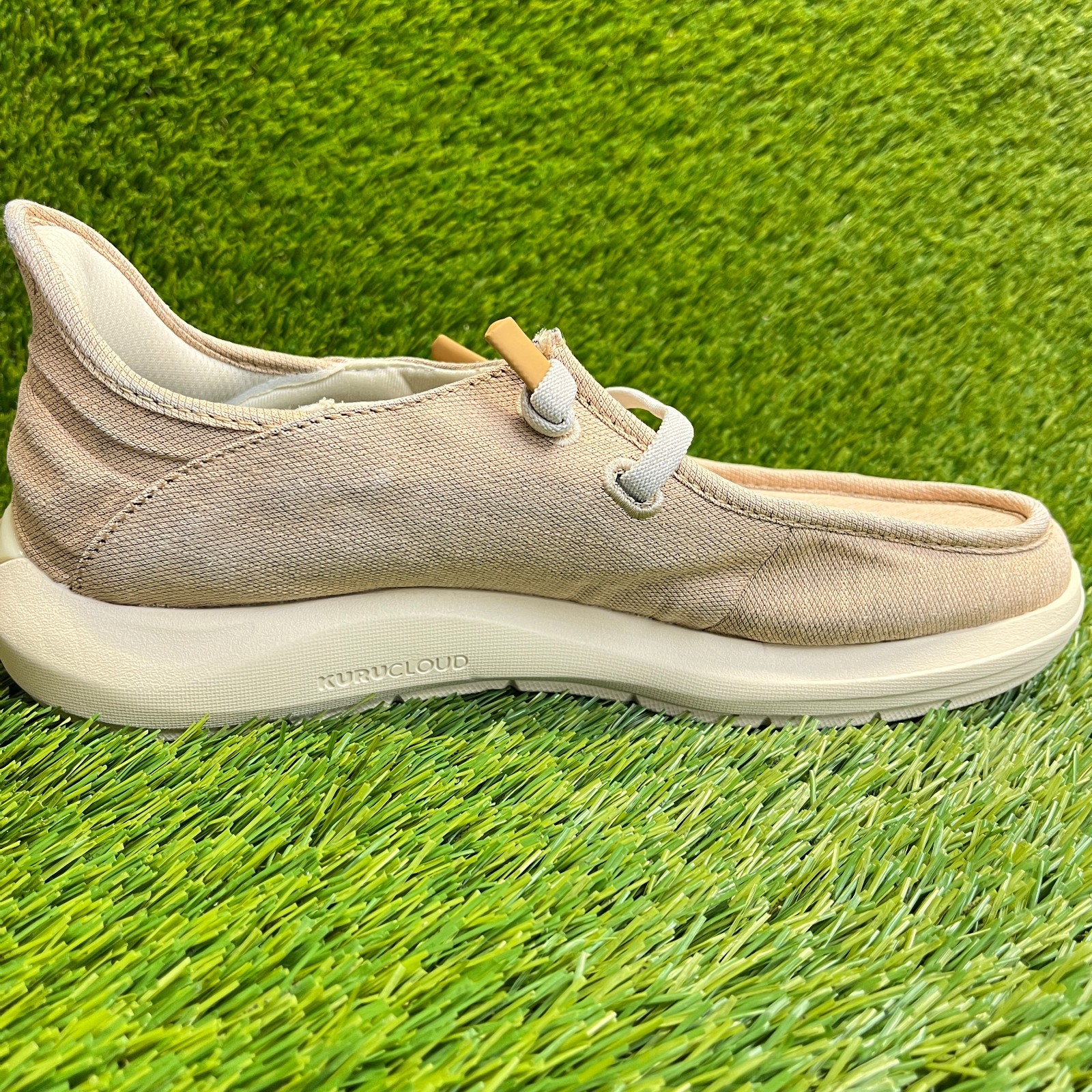 Kuru Draft Rento Womens Size 9.5 Beige Ivory Walking Outdoor Slip-On Shoes