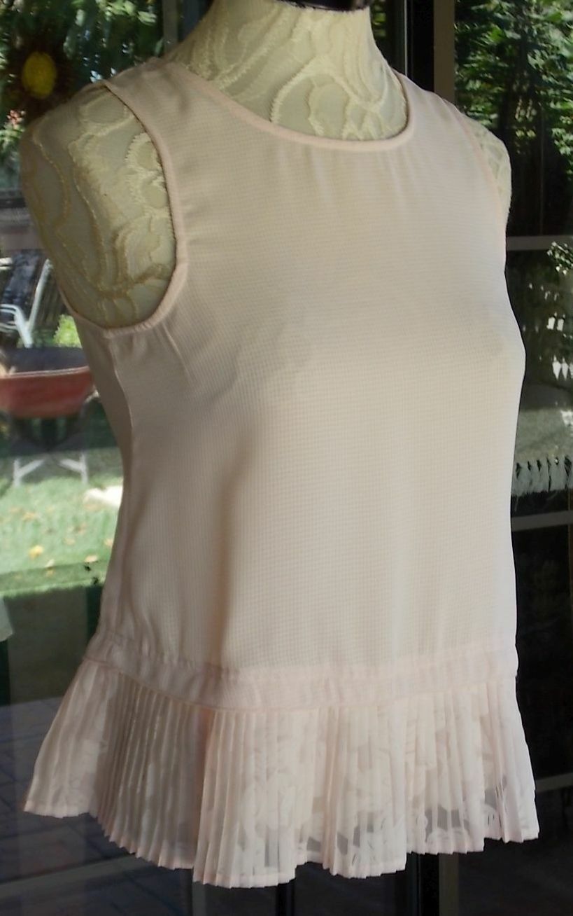 New Sleeveless Pleated Bottom Merona Blouse Sz. S 34″ Bust