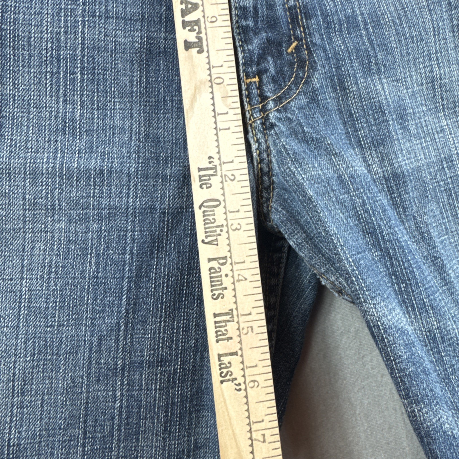 Levis 505 Jeans Mens 46×29 Regular Fit Straight Leg Blue Denim Pants Medium READ