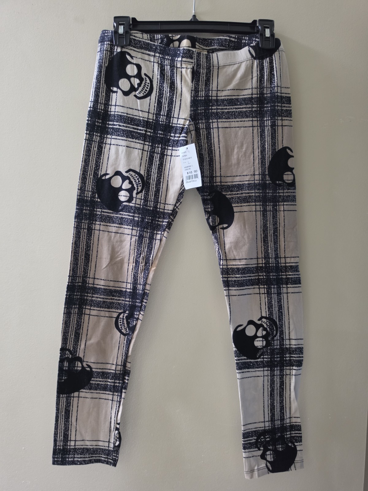 Misope Plaid With Skulls Women’s Tan and Black Leggings Size L NWT