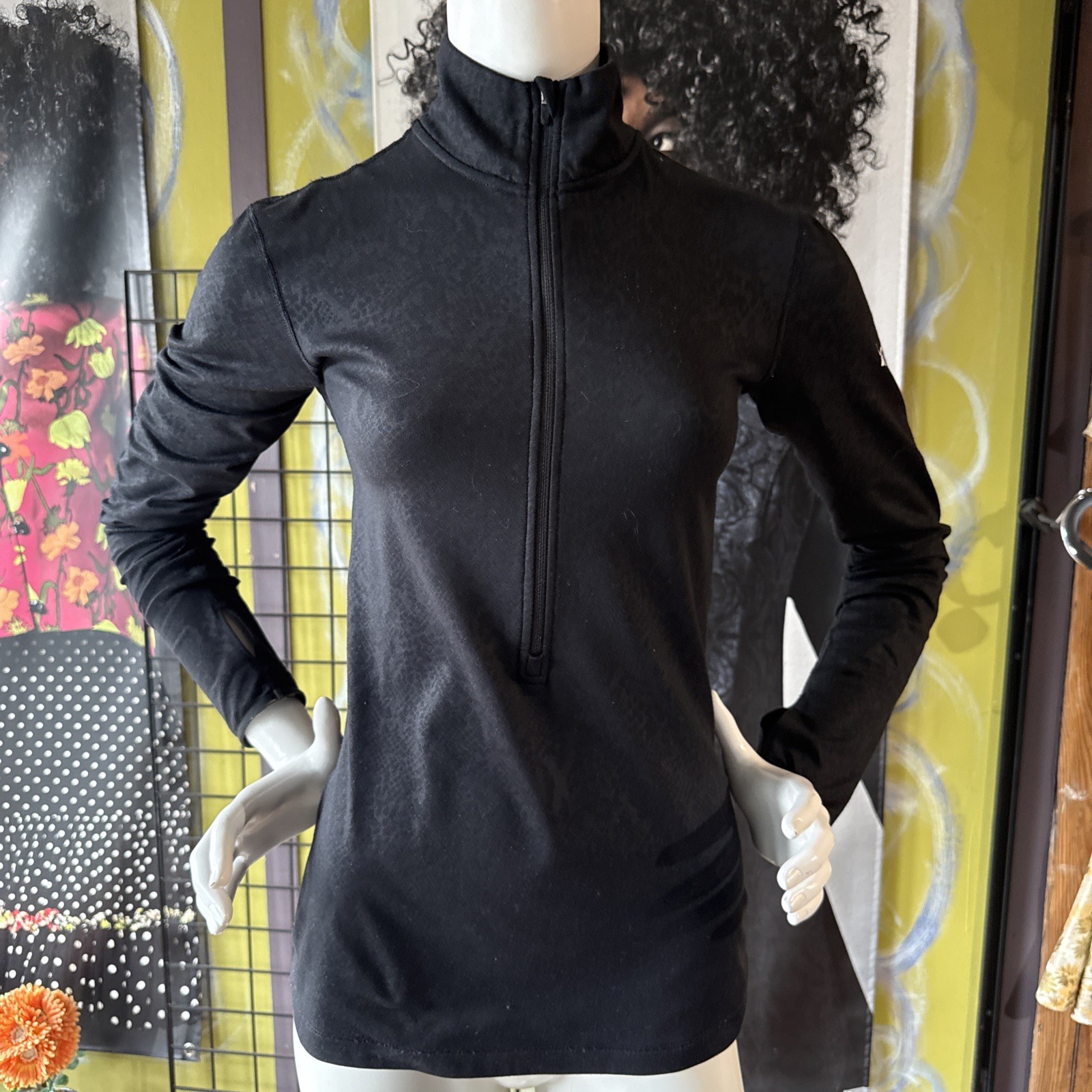 Nike Women’s Black Half-Zip Pullover Hoodie Sweatshirt Size Small