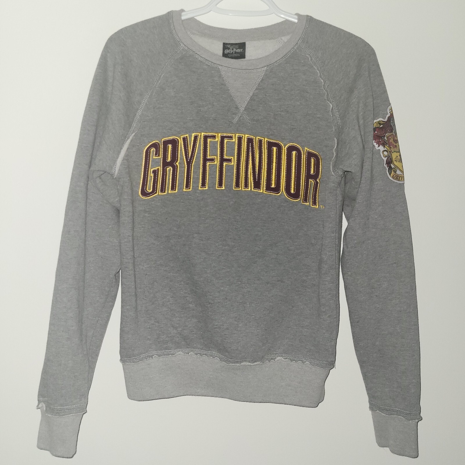 Harry Potter Gryffindor Long Sleeve Sweatshirt Size XS Gray Universal