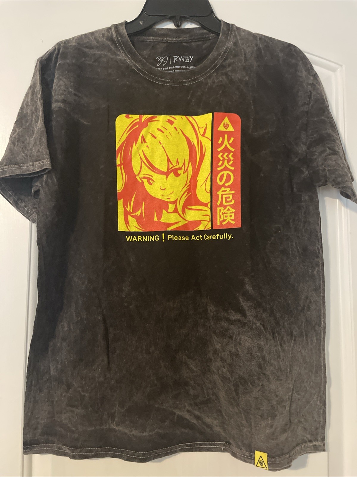 Official 2020 RWBY Yang Fire Hazzard Dark Heathered T Shirt Size M