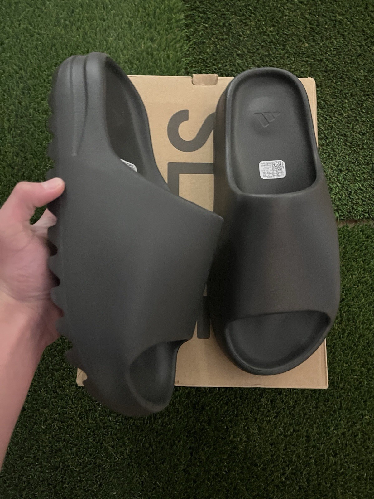 Yeezy Slide Onyx Size 12 Men’s