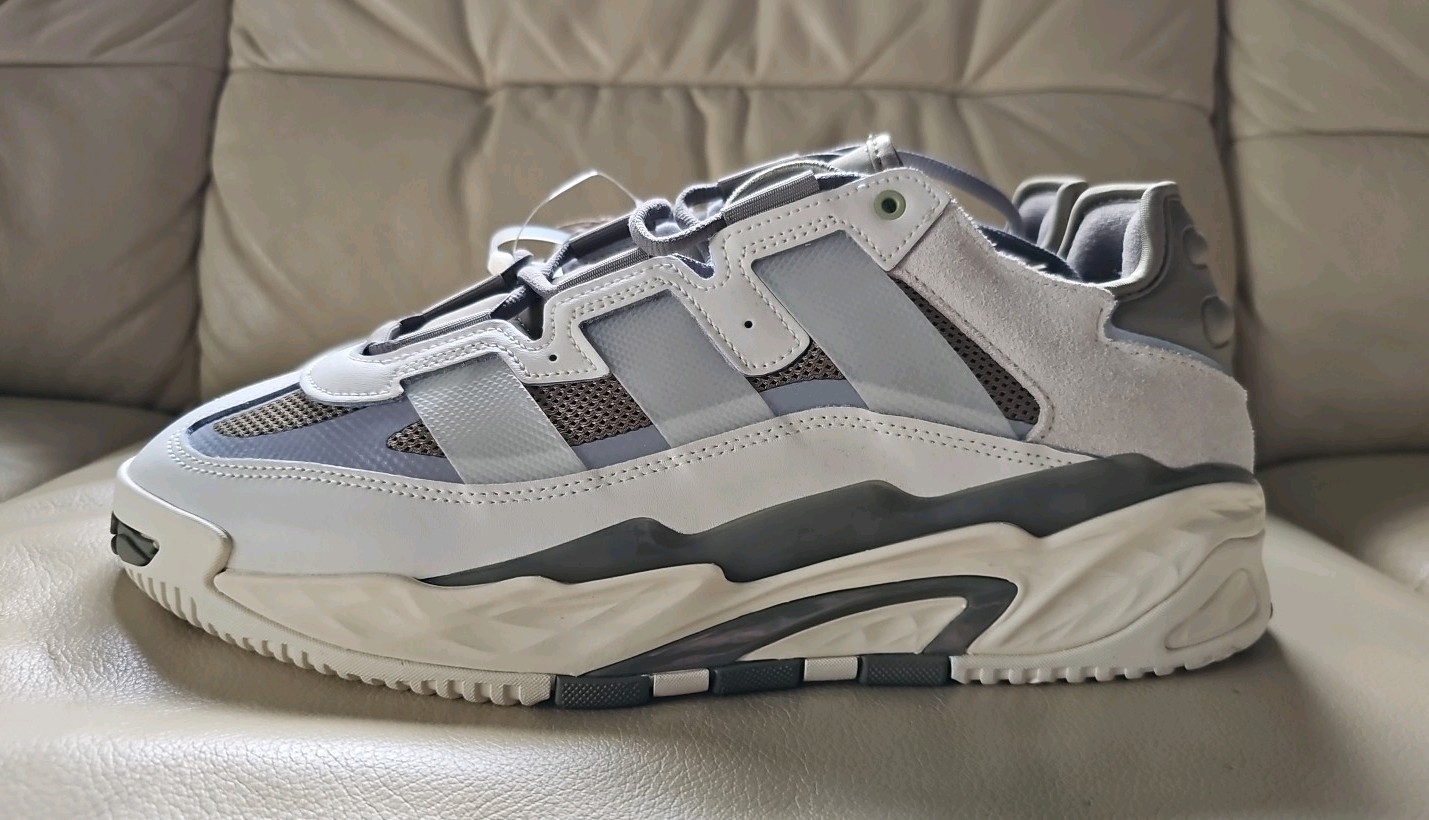 ADIDAS NITEBALL TRAINERS SIZE 46 2/3 NEW