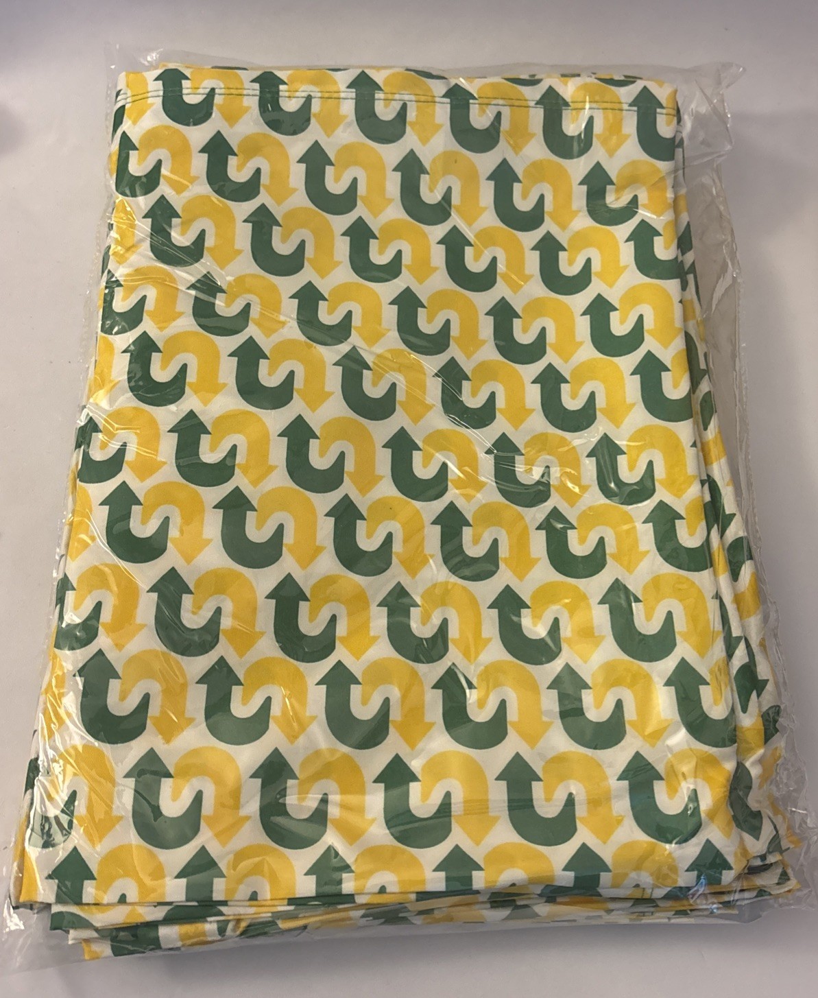 Lot 12 Subway Restaurant Green Yellow Arrows Bandanas Uniform 27×27