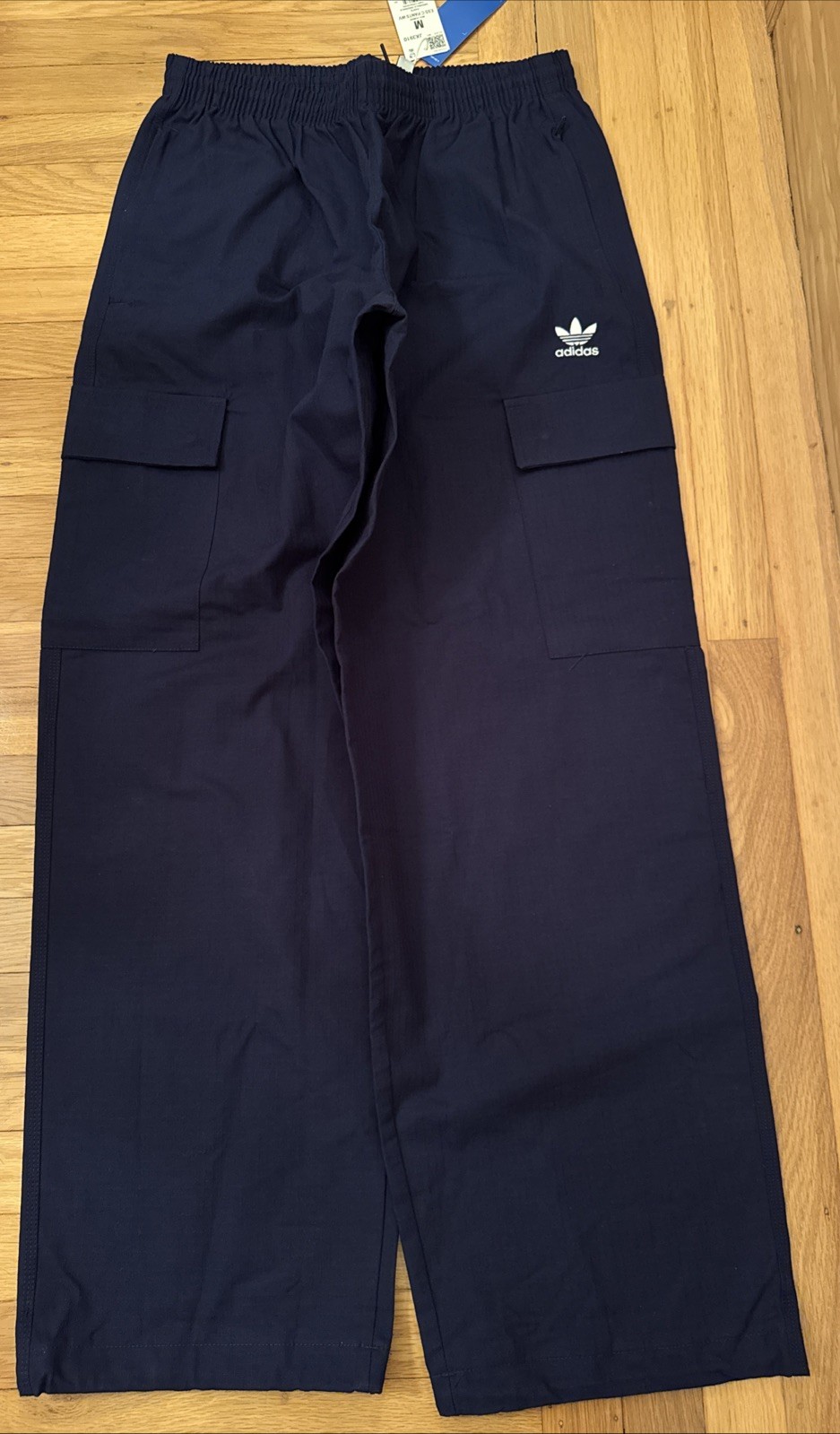 Adidas Originals Essentials CargoPants Men’s Medium Blue Cargo Pants Logo NWT