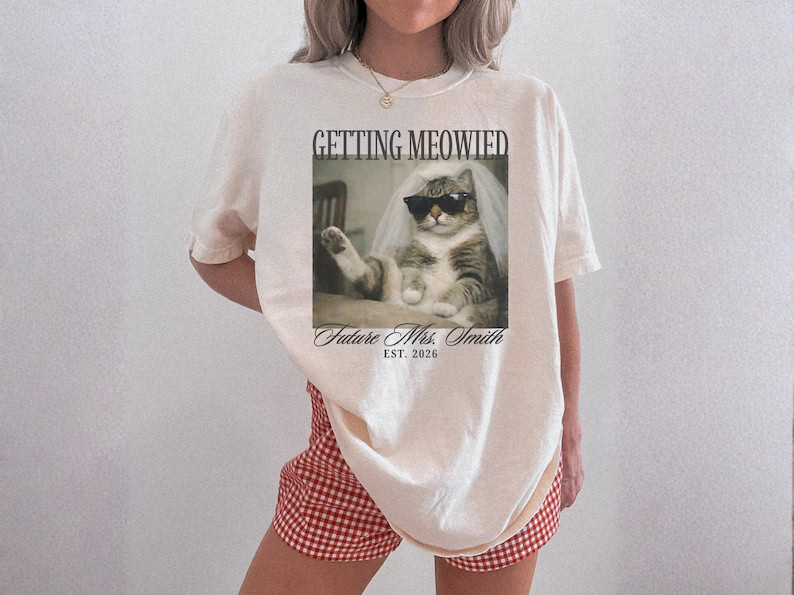 Getting Meowied Bachelorette Party T-Shirt Funny Cat Bride Graphic Tee