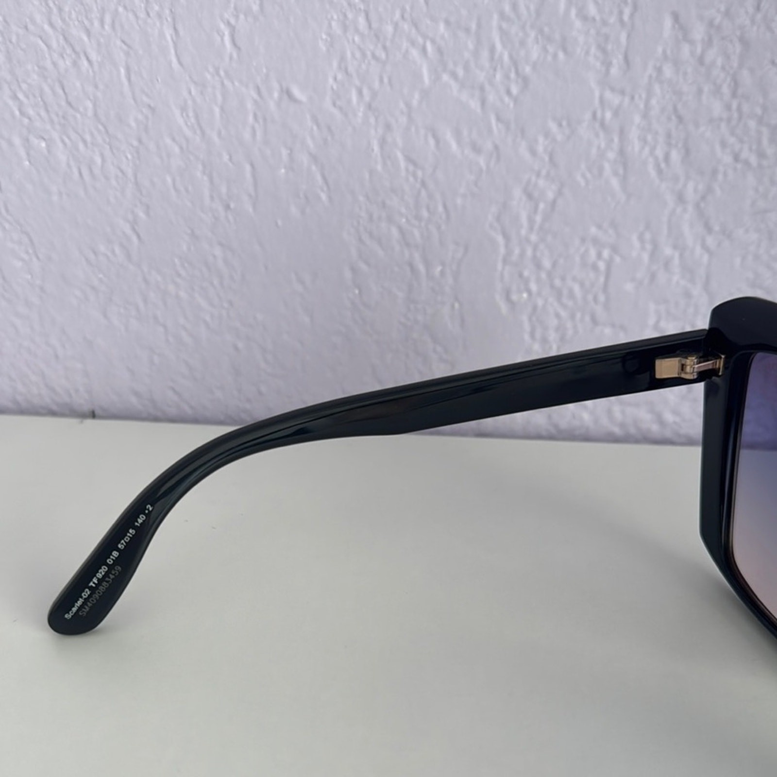 New Tom Ford Sunglasses Scarlet-02 TF920 01B, Authentic