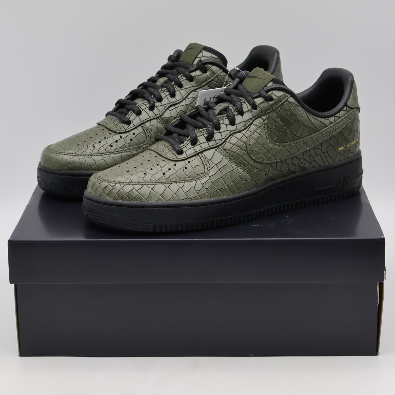 IQ3370-325 Nike Air Force 1 07 Low Morse Code Croc Cargo Khaki (Men’s)