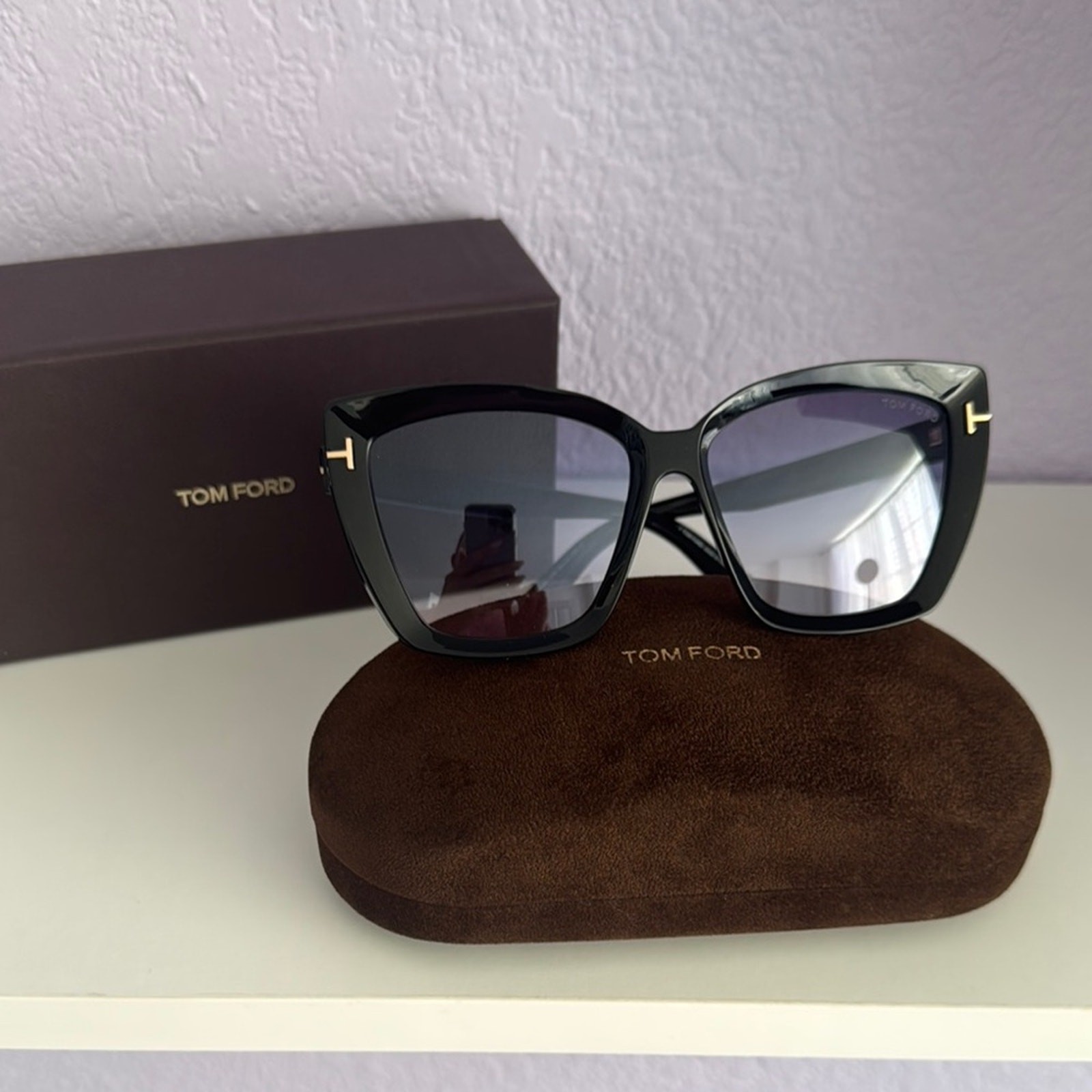 New Tom Ford Sunglasses Scarlet-02 TF920 01B, Authentic