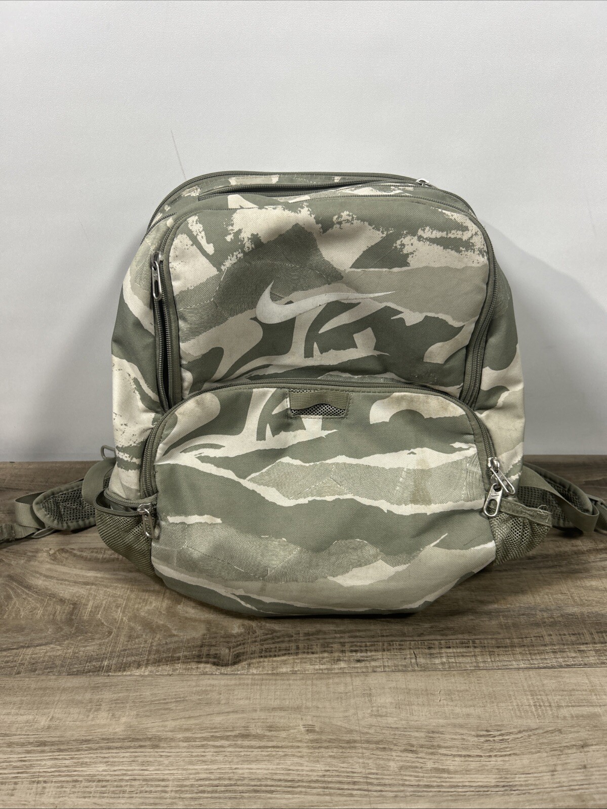 Nike Brasilia XL 9.0 30L Men’s Backpack Grey Green Camo Camouflage