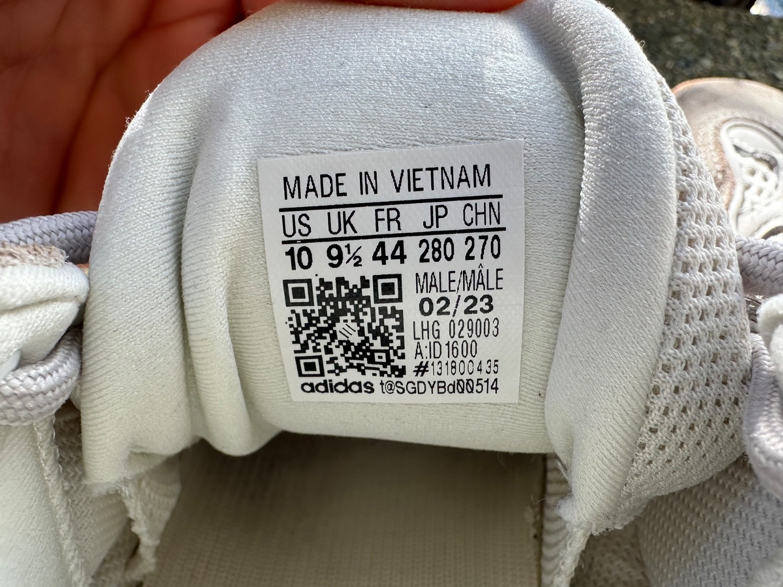 Size 10 – adidas Yeezy 500 Stone Taupe no box used in good shape
