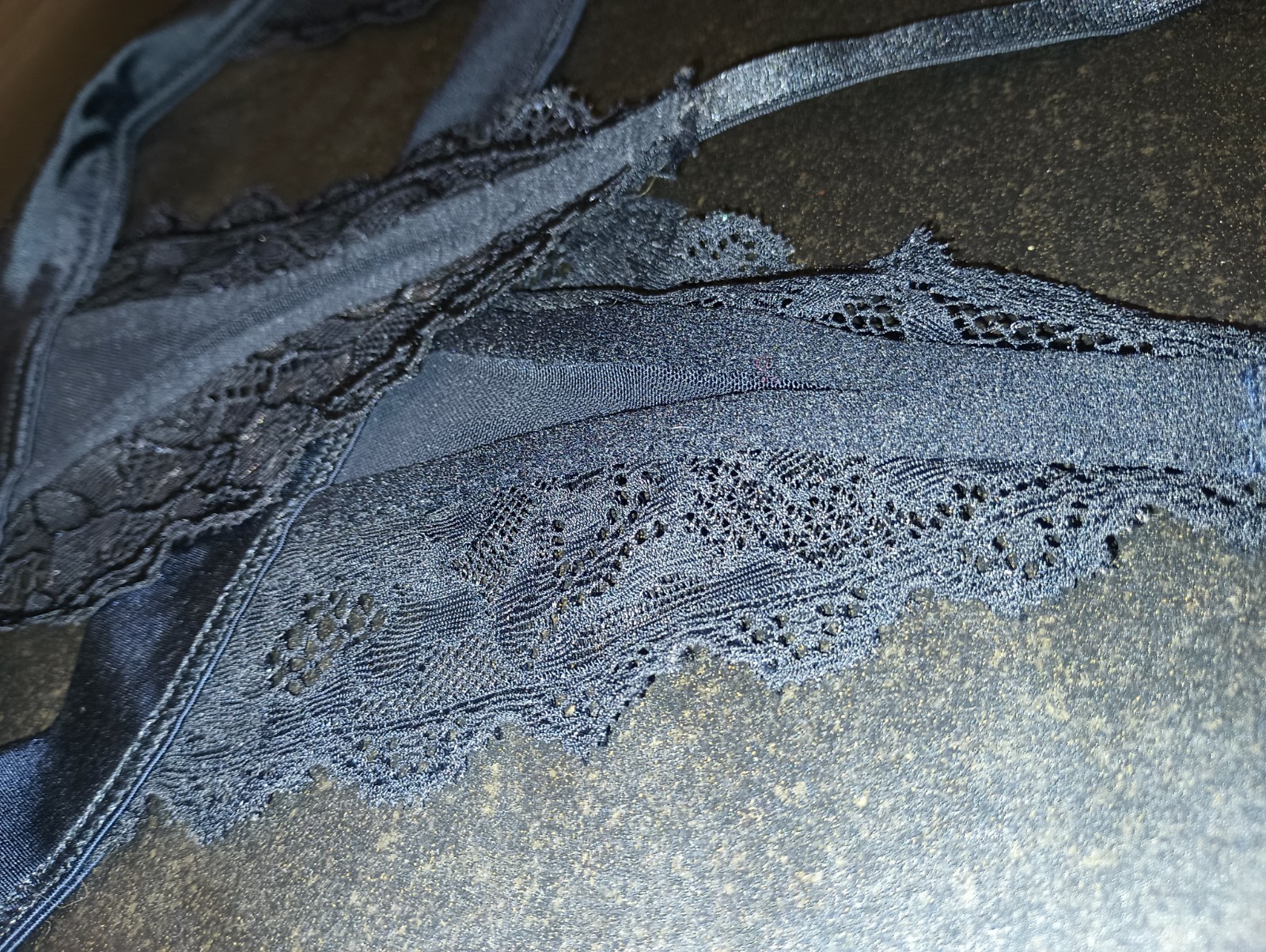 Victoria’s Secret Garter Belt Lingerie Black Lace Satin Ties Medium M Large L