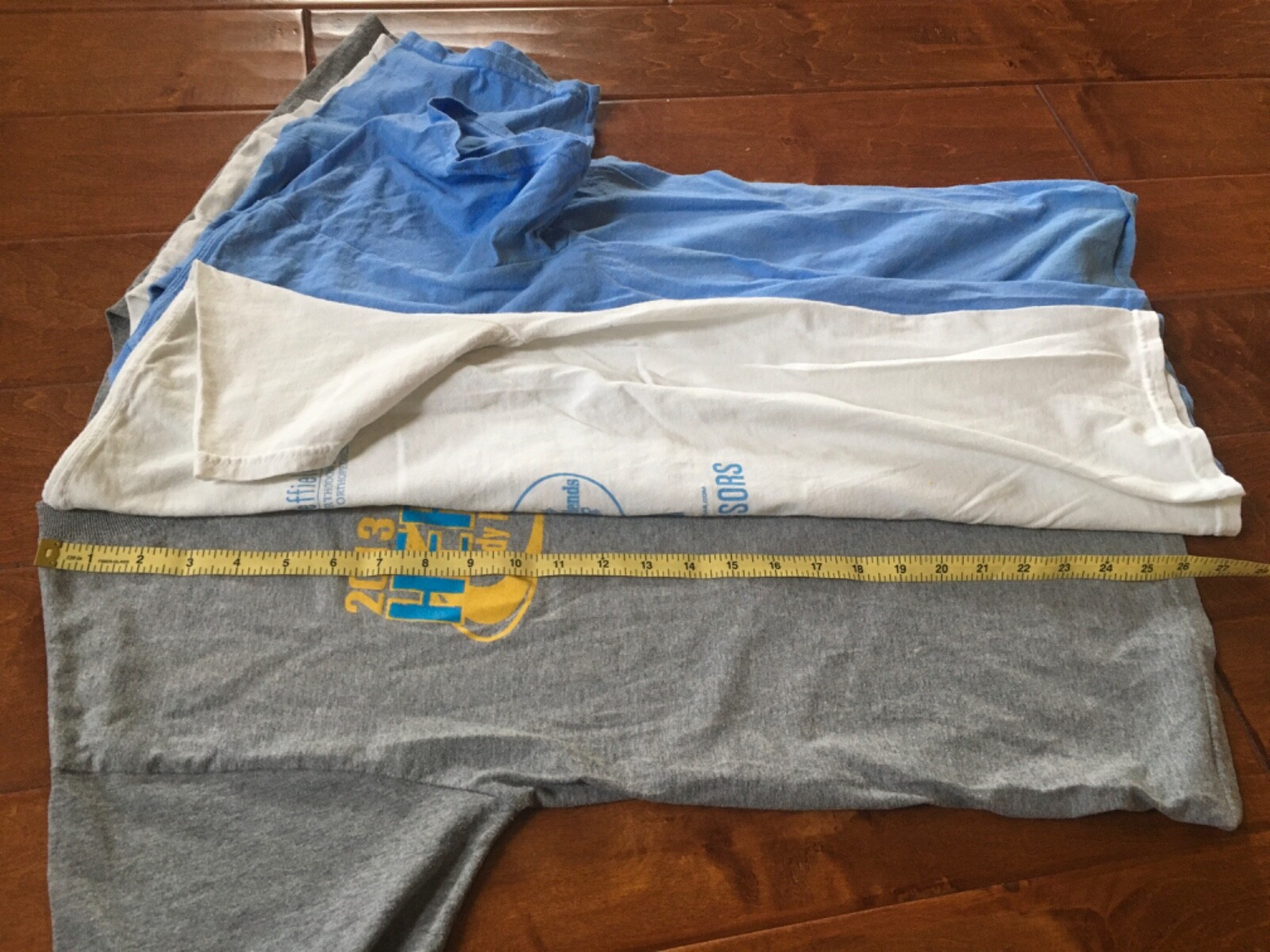 Lot of 3 Jerzees, Gildan Size Medium T Shirts Short Sleeves.