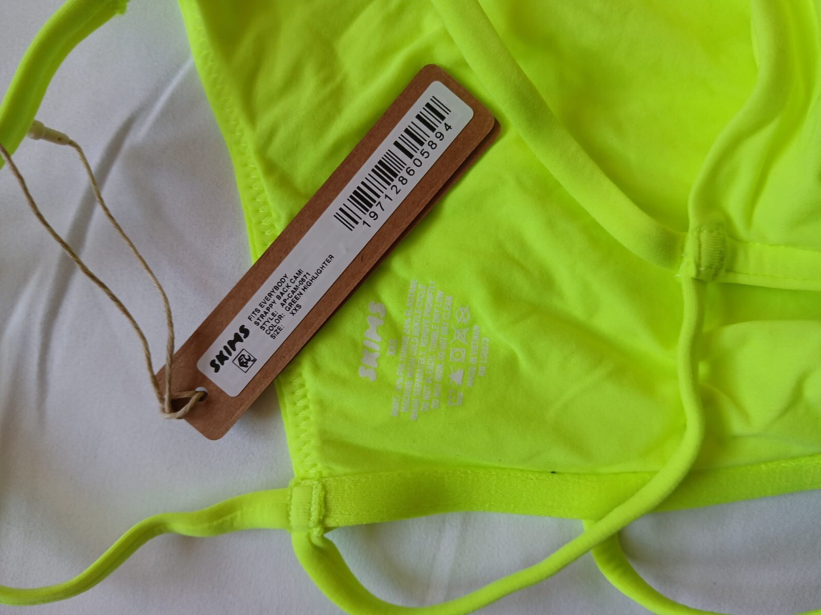 SKims Fit Everybody Strappy Back Cami Color Green Style AP-CAM-0671 Size XXS G79