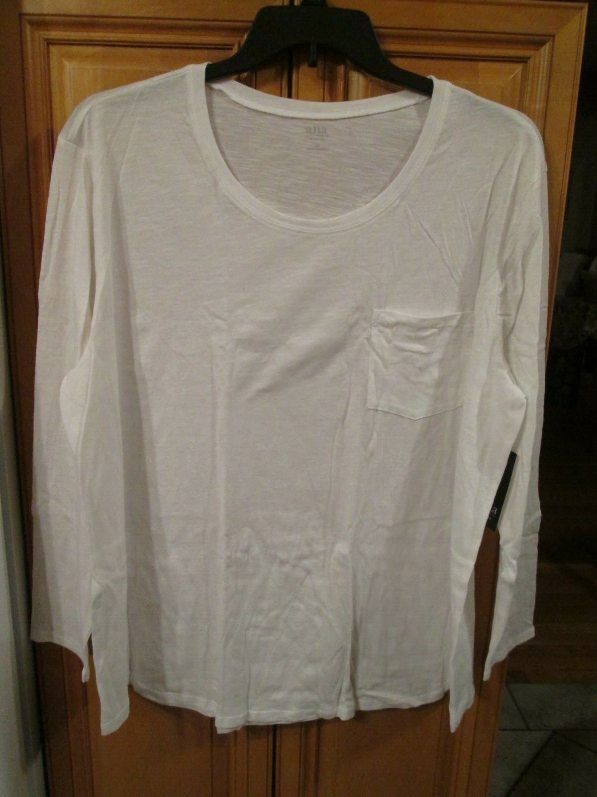 a.n.a. Womans Long Sleeve White Textured Lightweight Pocket Crew Neck Top Sz 2X