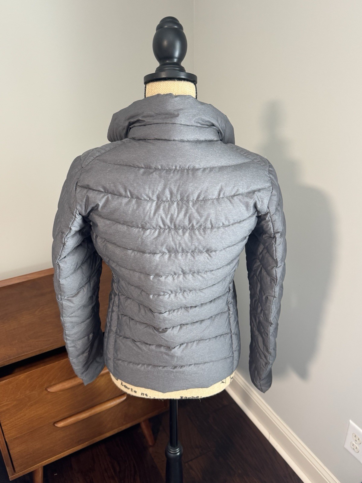 Uniqlo Women’s Packable Down Jacket, Small