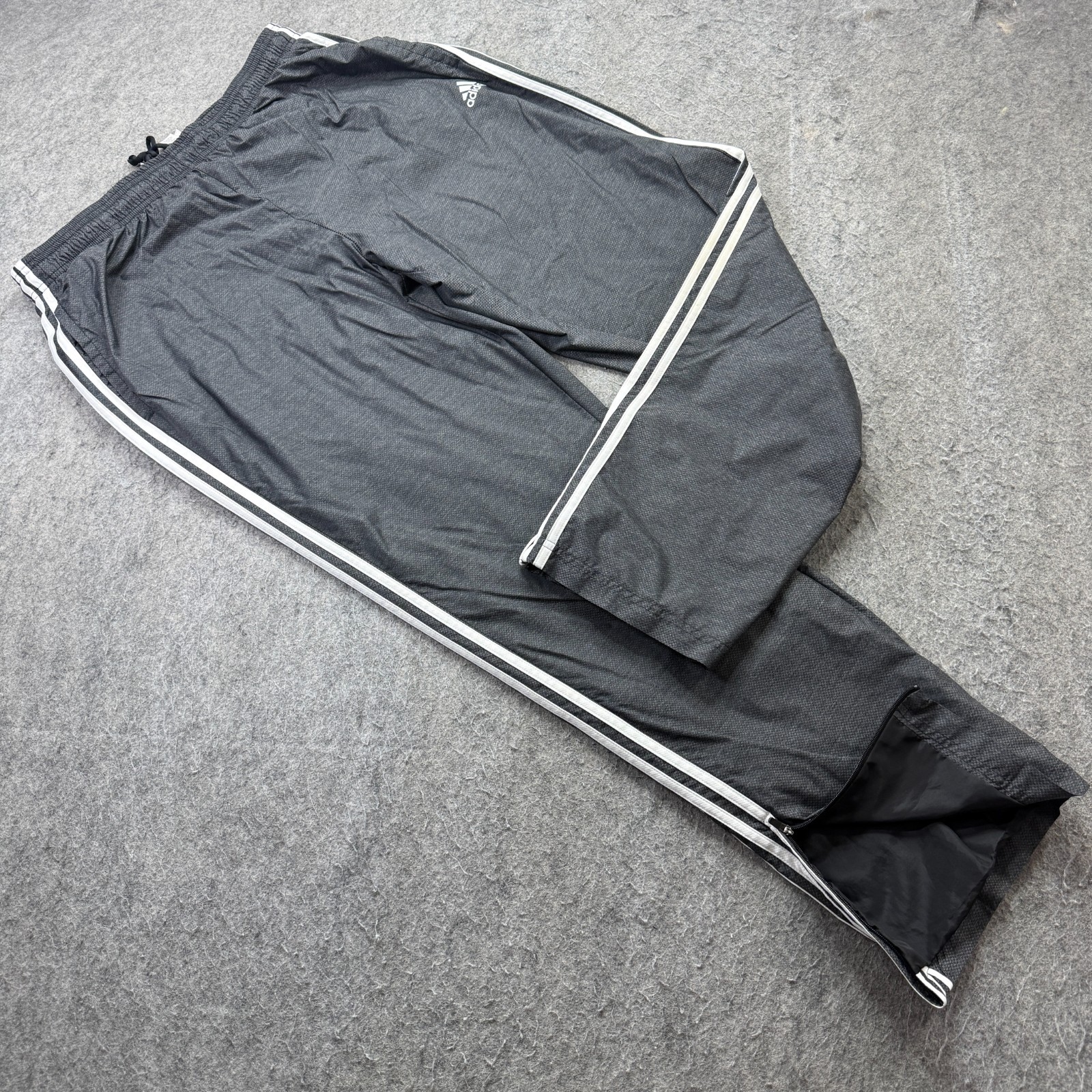 Adidas Windbreaker Track Pants Men XL Gray White 31″ Ankle Zip Nylon Polyester
